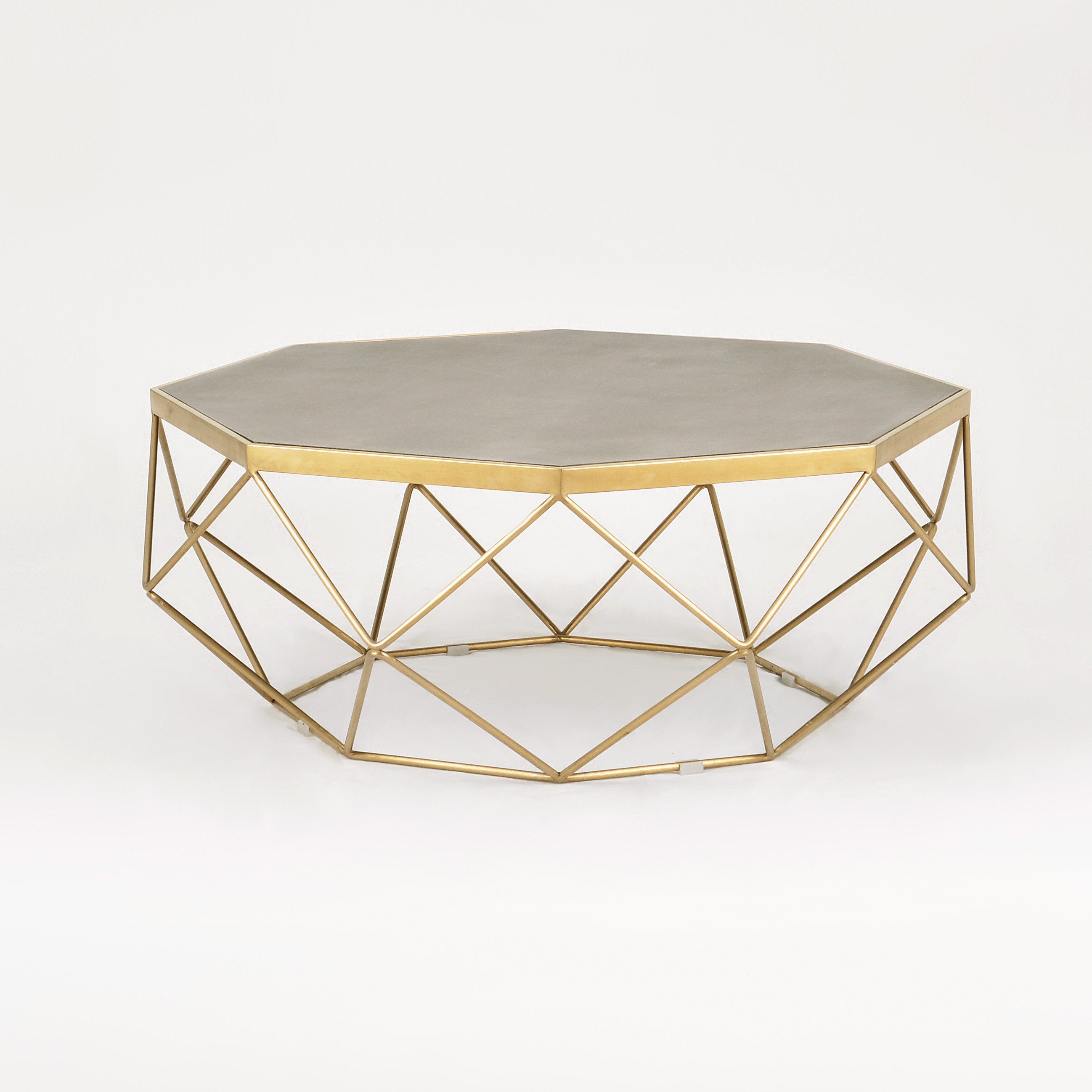 Livin Hill Couchtisch Glamour, Goldenes Edelstahlgestell, graue Zementplatte, achteckiges Design