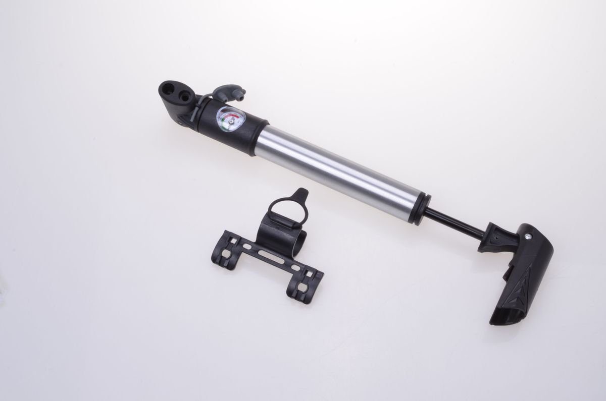 Fahrradpumpe »Universal Handluftpumpe Luftpumpe Fahrradpumpe mit Manometer  für alle Ventile«