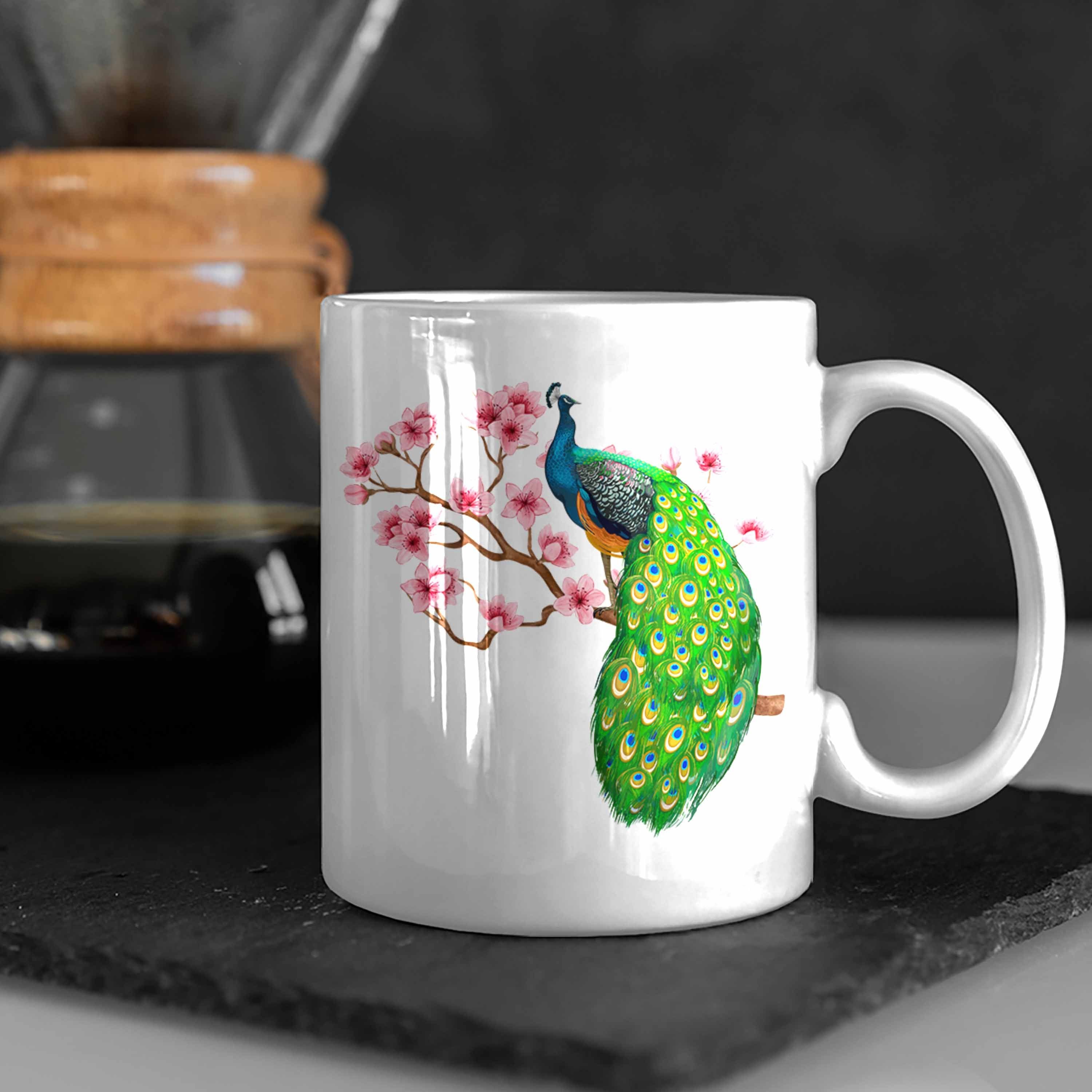 Trendation Tasse Trendation - Pfau Weiss Grafik Tasse Pfauen-Besitzer Deko Schöne Geschenkidee Geschenk Grafiken