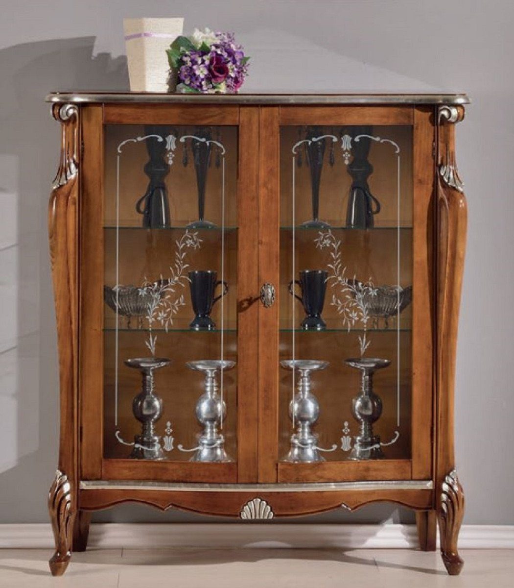 Casa Padrino Vitrine Casa Padrino Luxus Barock Vitrine Braun / Silber - Handgefertigter italienischer Barockstil Vitrinenschrank - Italienische Barock Möbel - Barockstil Möbel - Luxus Qualität - Made in Italy | Vitrinenschränke