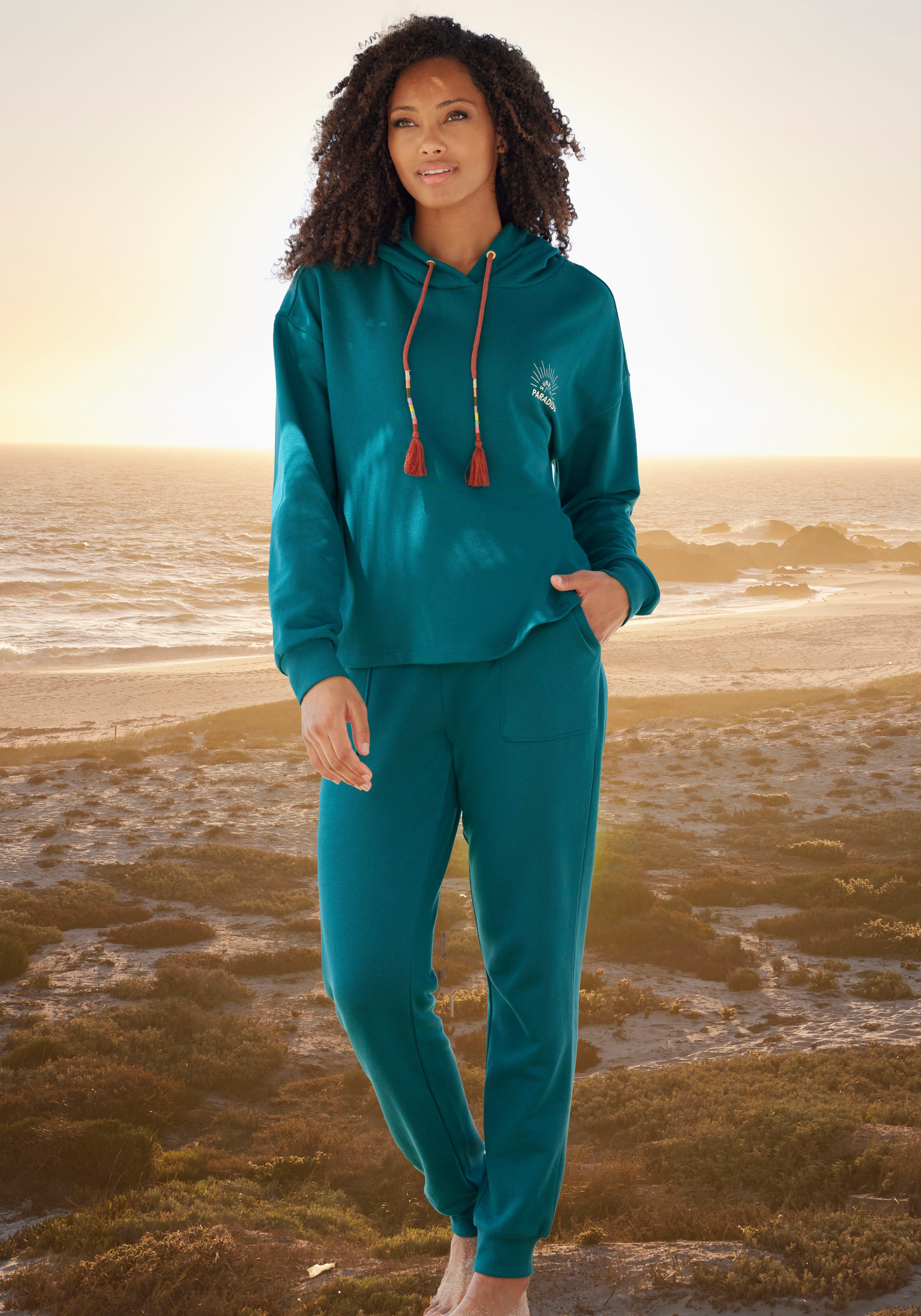 Vivance Hoodie Kapuzensweatshirt mit Print, Loungewear