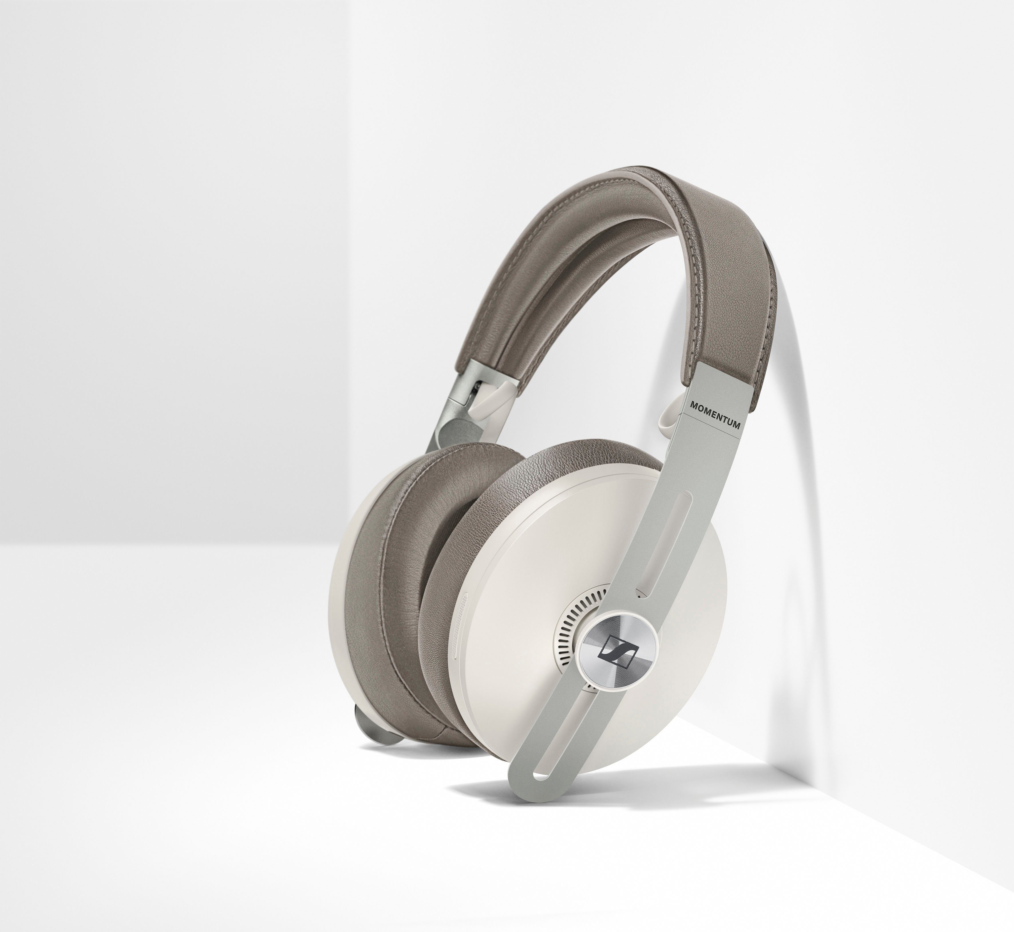 Sennheiser »MOMENTUM Wireless 3« Over-Ear-Kopfhörer (Rauschunterdrückung,  Sprachsteuerung, Bluetooth) online kaufen | OTTO