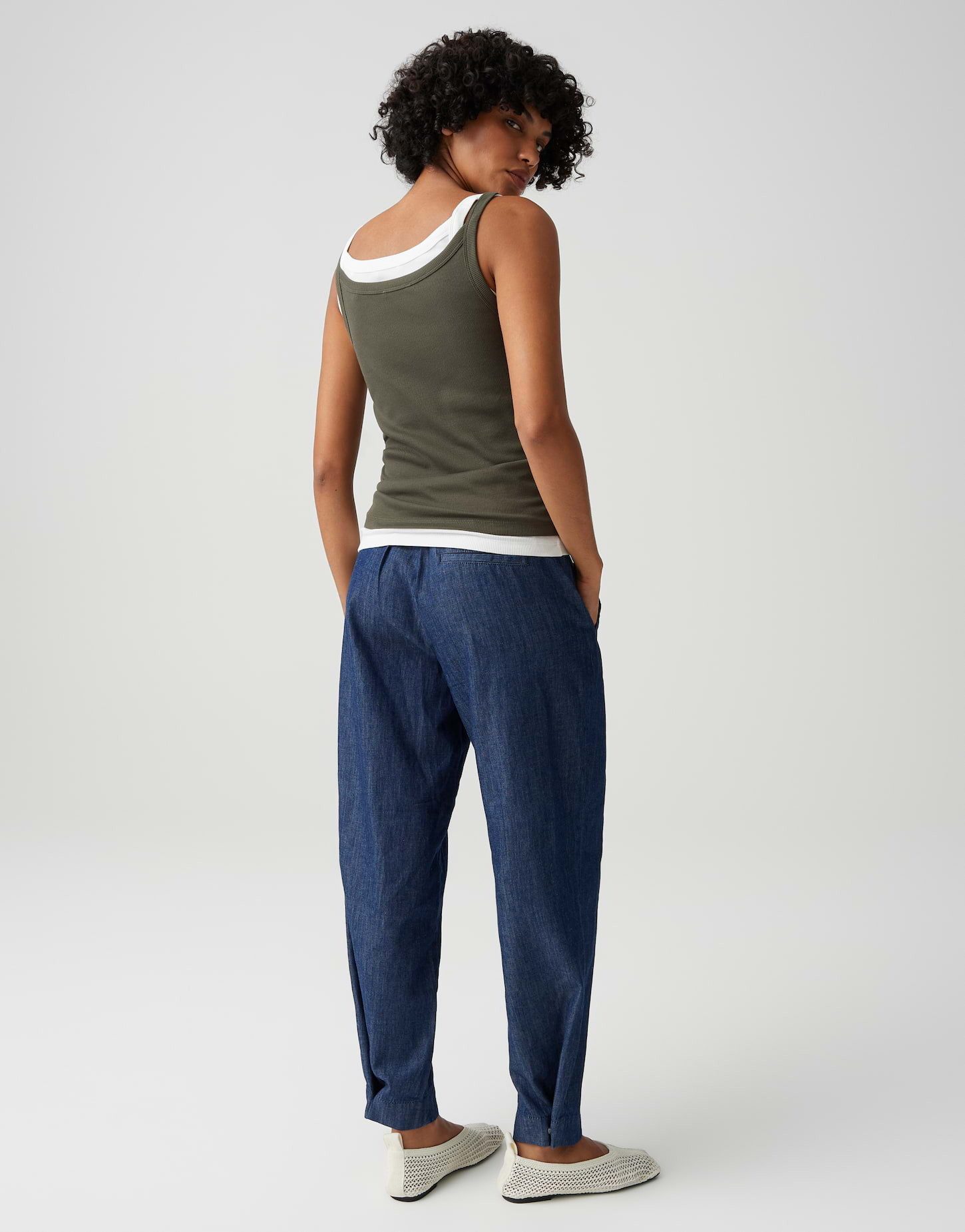 OPUS Stoffhose Myha coastal aus weichem Chambray Denim schräge Paspeltaschen, fließender Fall, weicher Griff, Casual