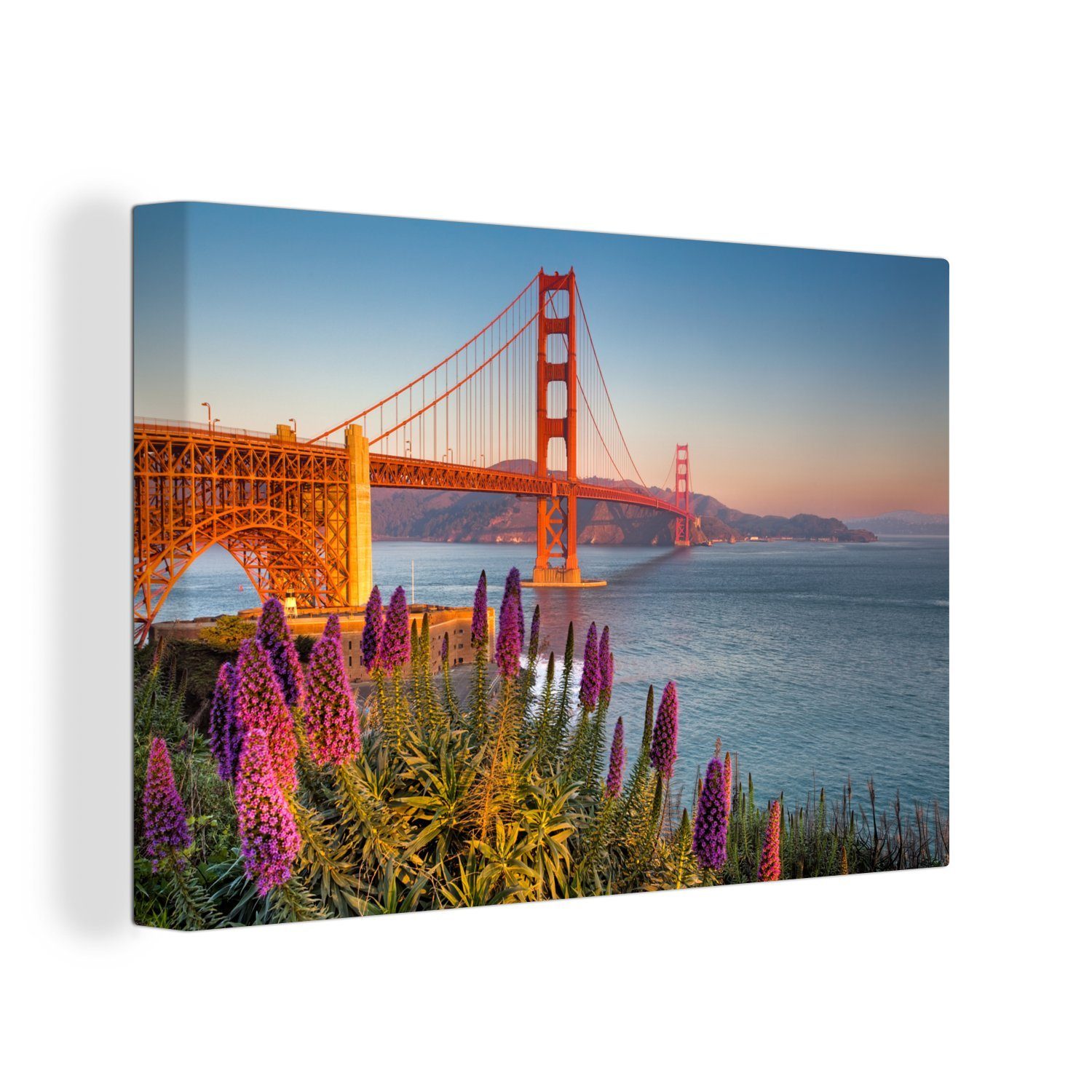 OneMillionCanvasses® Leinwandbild Blick auf die Golden Gate Bridge mit rosa Blumen, (1 St), Wandbild Leinwandbilder, Aufhängefertig, Wanddeko, 30x20 cm
