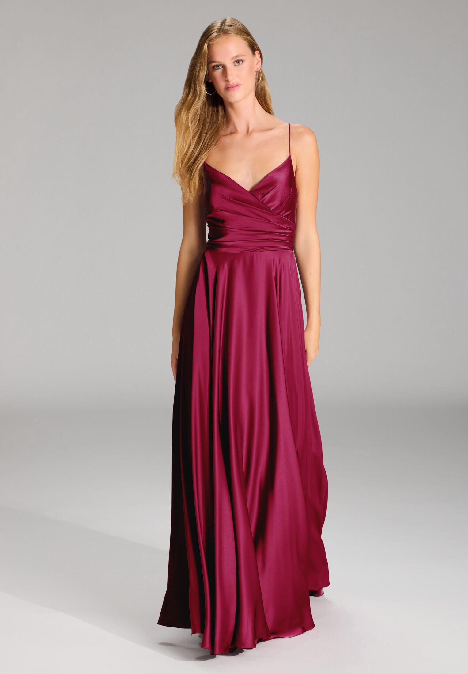 Abendkleid - Satinkleid mit Schnürung am Rücken