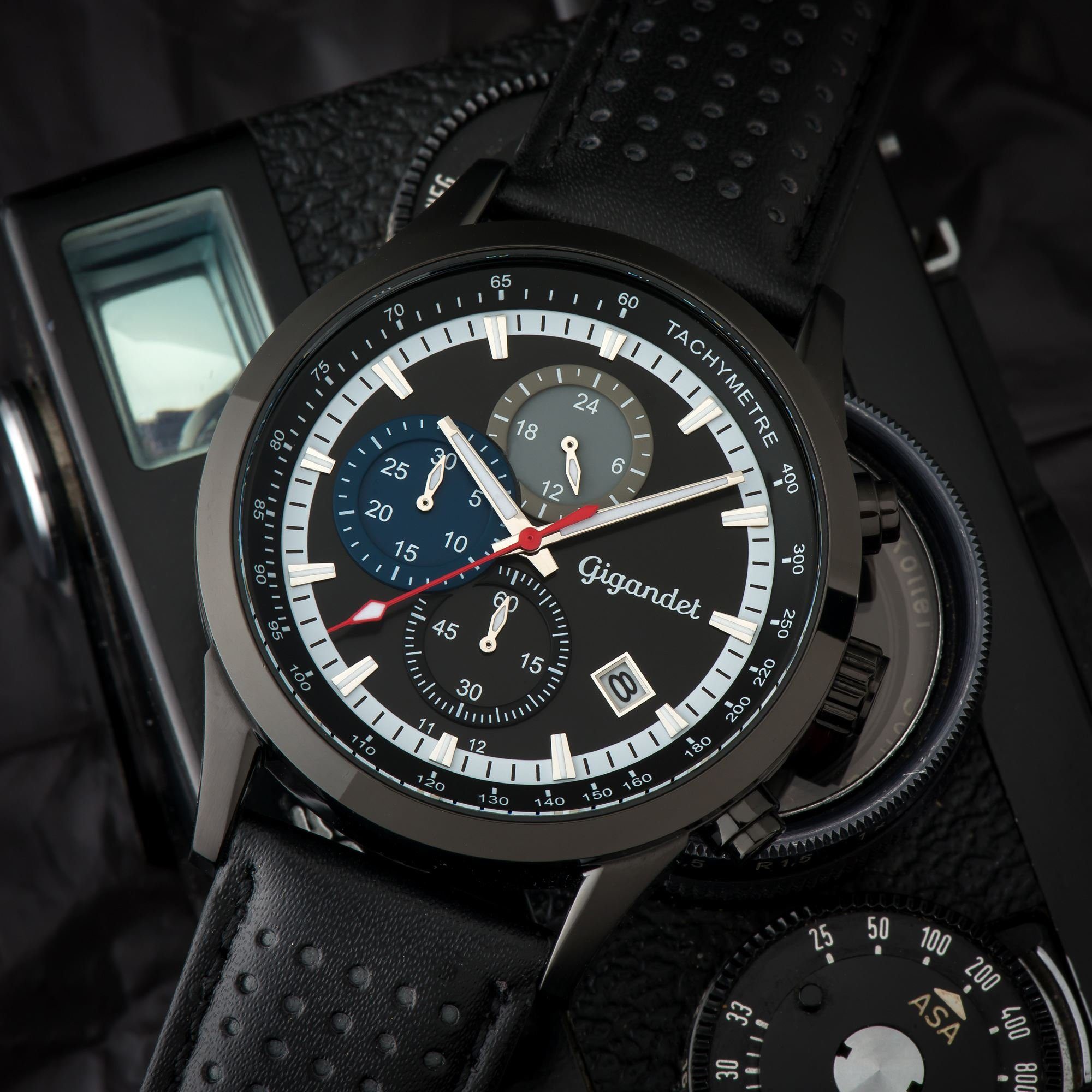 Gigandet Chronograph Armbanduhr, Herrenuhr, 24-Std. Anzeige, 43mm, COMPETITION G17-003, Mineralglas, Datumsanzeige, Lederband, 10bar/100m wasserdicht