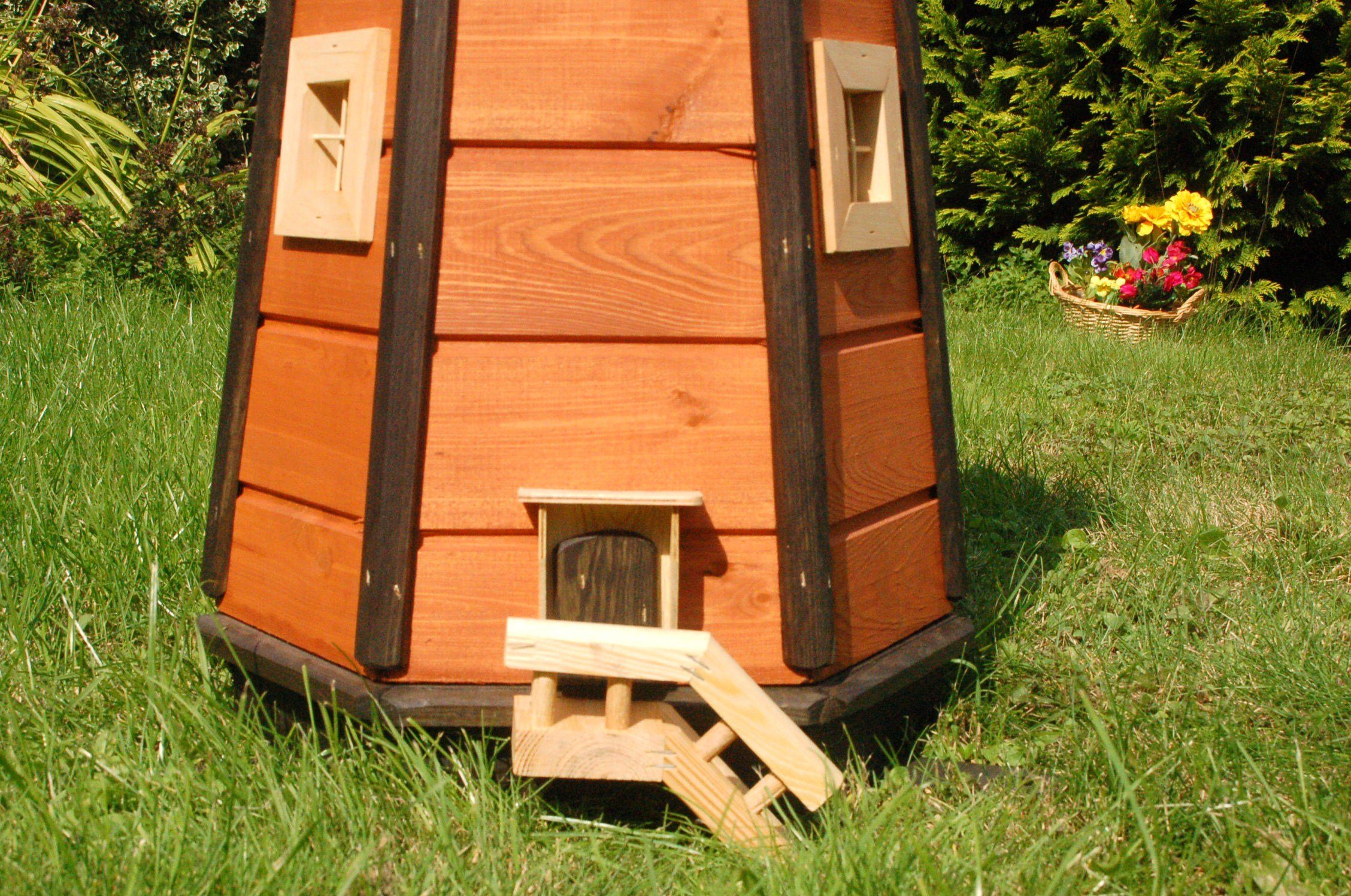 DSH DEKO SHOP HANNUSCH Gartenfigur Leuchtturm 1,40 m Holz mit 230 V Beleuchtung