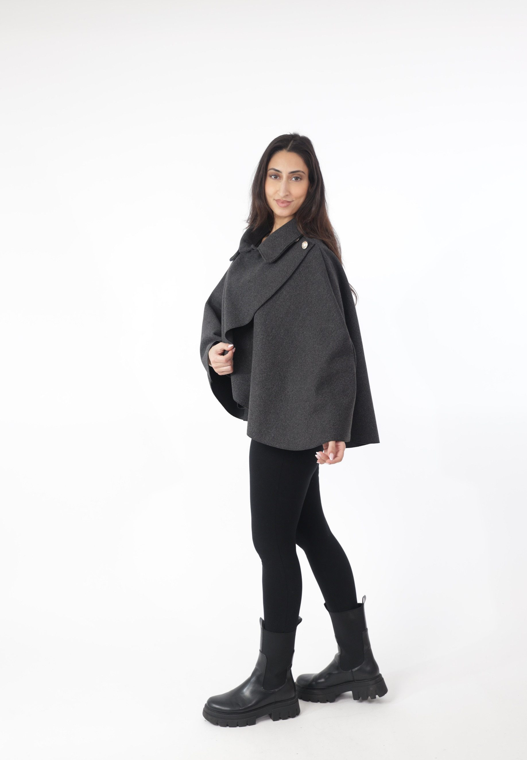 Elara Poncho Jacke günstig online kaufen