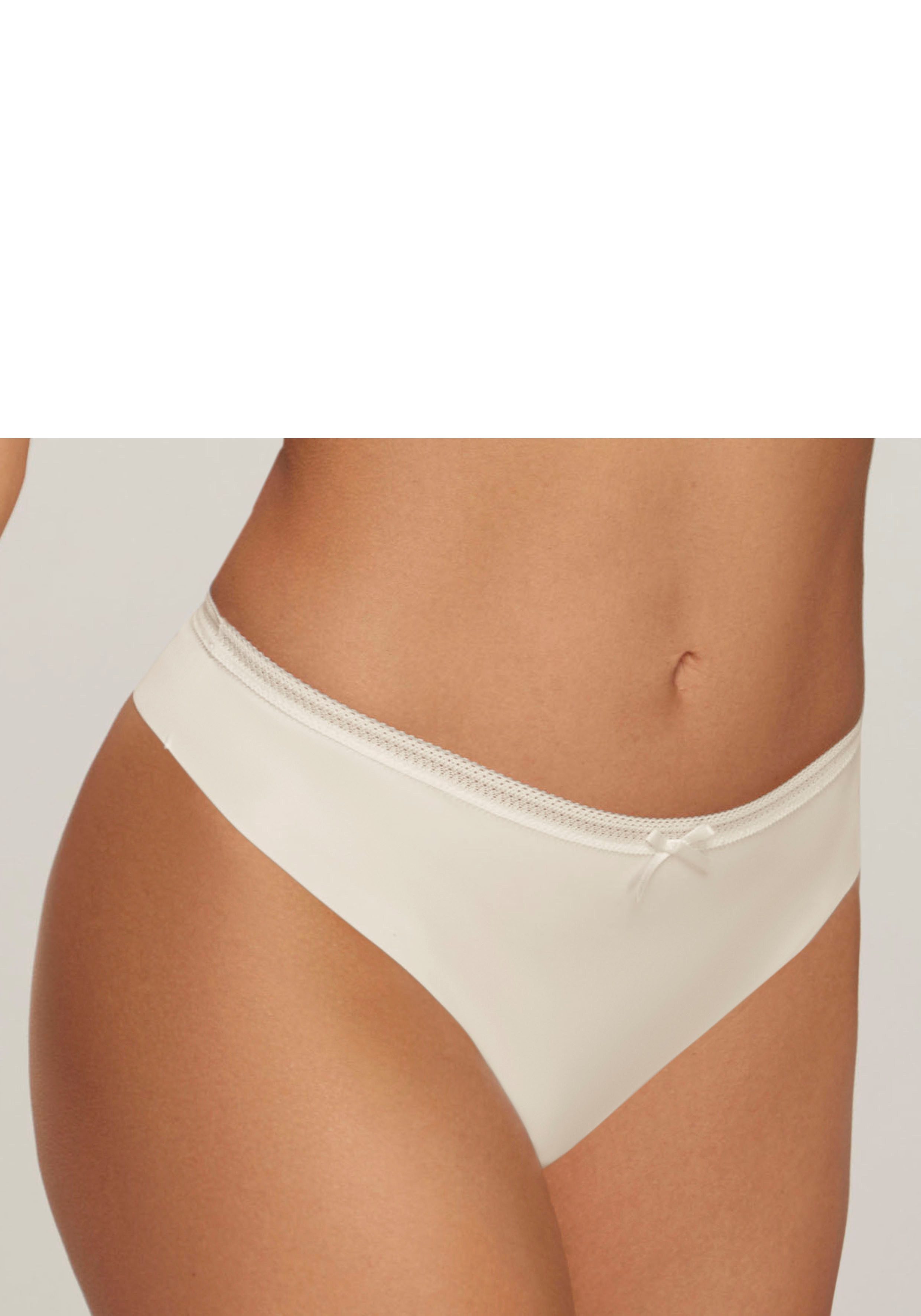 s.Oliver String SEAMLESS mit nahtloser Verarbeitung und hübscher Spitzenborte