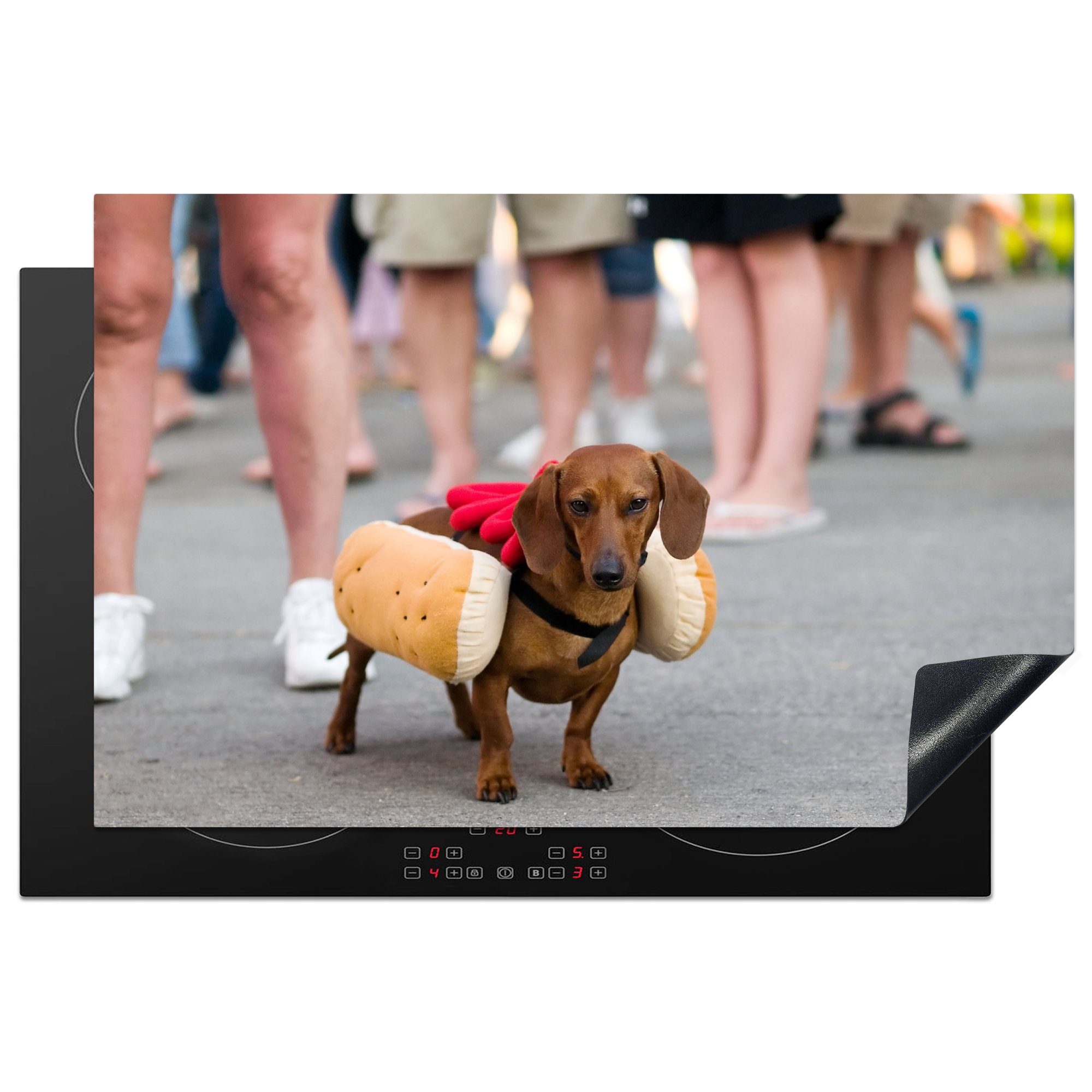 MuchoWow Herdblende-/Abdeckplatte Dackel als Hotdog verkleidet, Vinyl, (1 tlg), 81x52 cm, Induktionskochfeld Schutz für die küche, Ceranfeldabdeckung