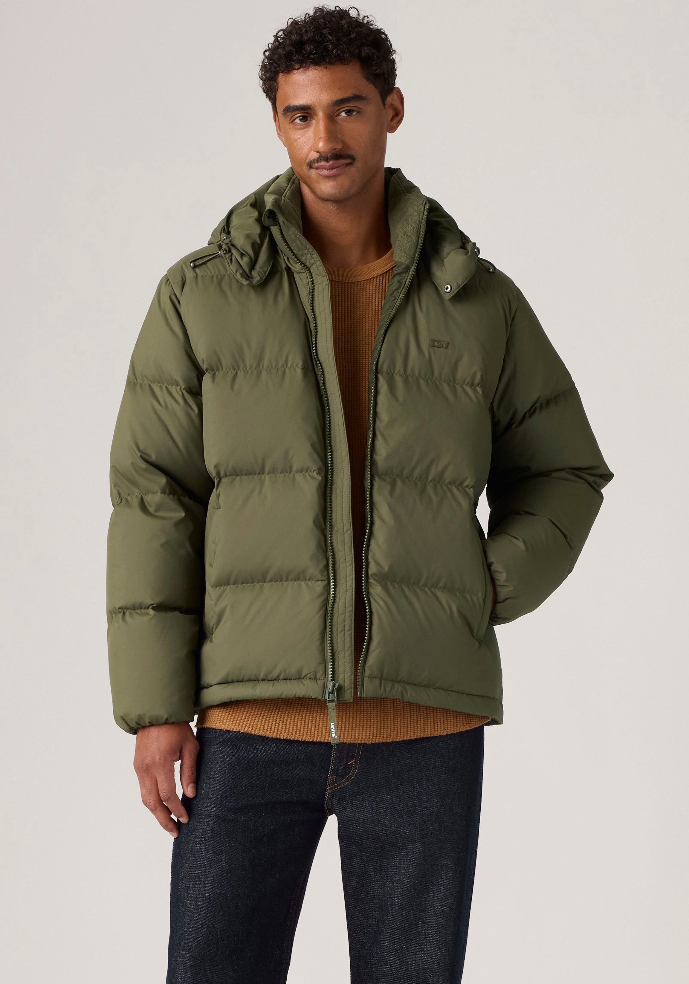 Levi's® Steppjacke ROCKWELL HOODED PUFFER 1 Hoher Stehkragen, wattiert und mit wärmendem Fleece gefüttert