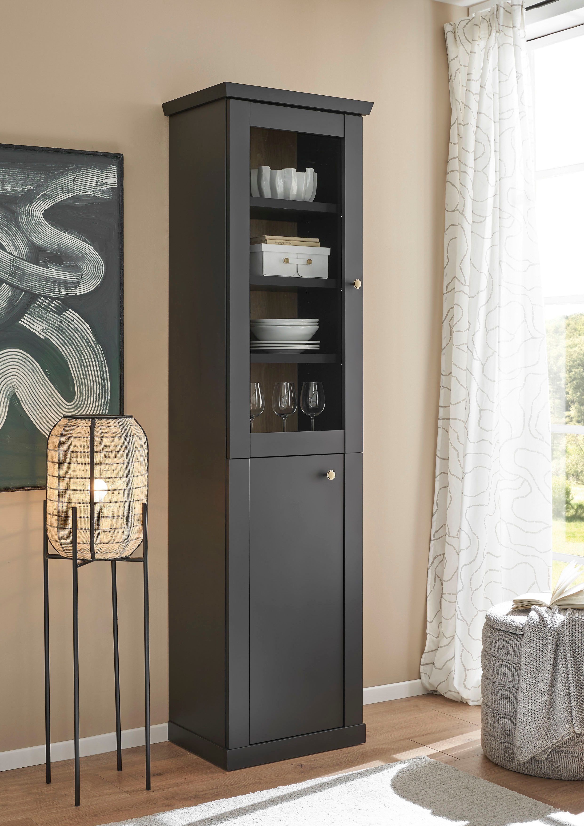 Home affaire Vitrine Lincoln, Hochschrank im Landhausstil, moderne Glasvitrine edles Design, messingfarbene Knopfgriffe, vielseitig einsetzbar