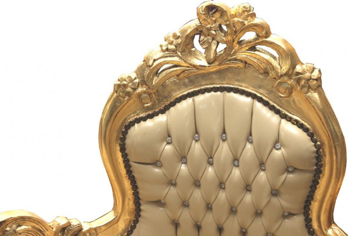 Casa Padrino - Creme/Gold Recamiere Chaiselongue mit Barock Bling Chaiselongue Bling Lederoptik Liege Glitzersteinen Lounge