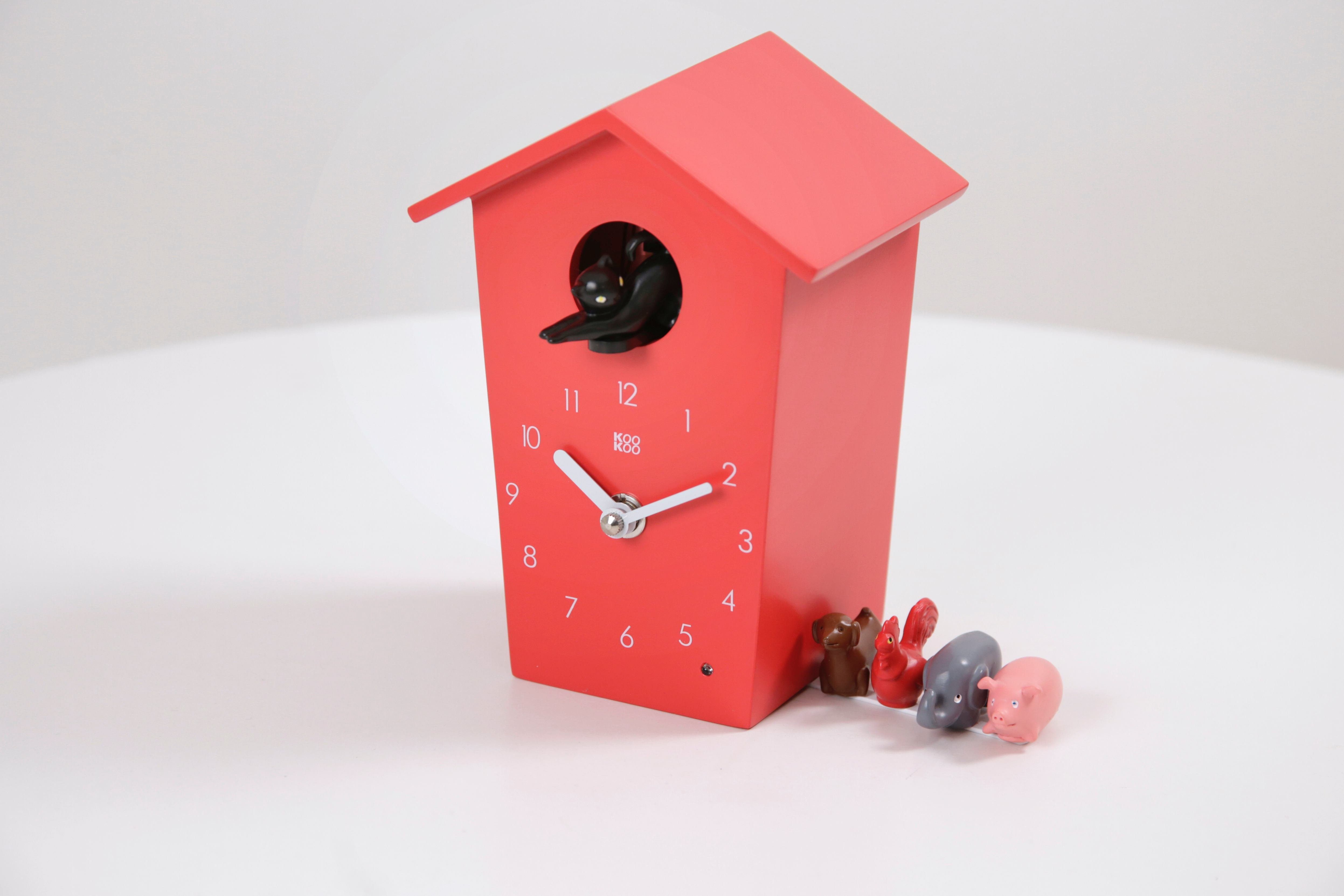 KOOKOO Tischuhr AnimalHouse mit 5 bunten Magnettierchen und 1 Metallstäbchen