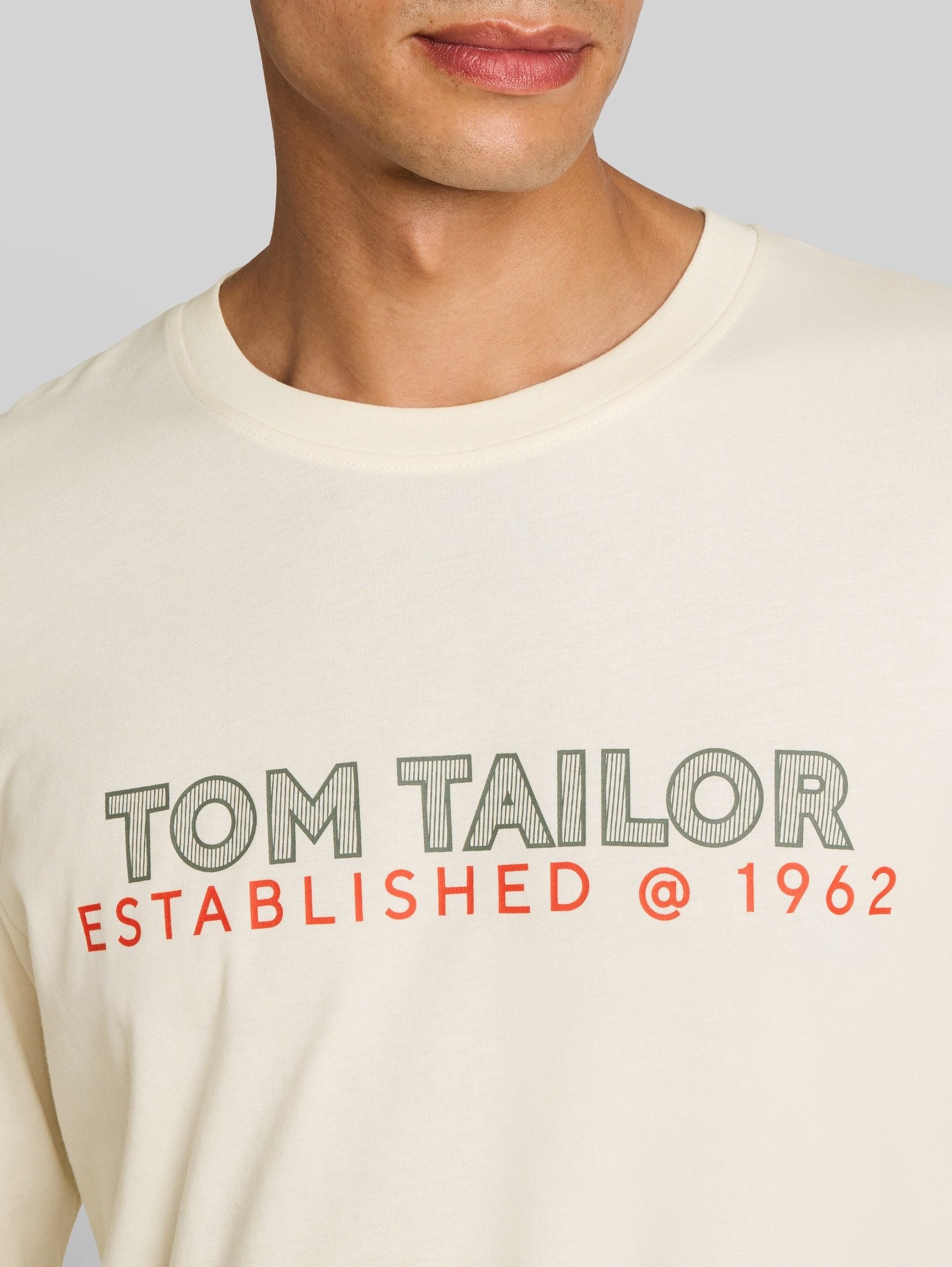 TOM TAILOR Langarmshirt T-Shirt (im Einserpack) Langarmshirt mit Logo-Print – Bild 4 von 5