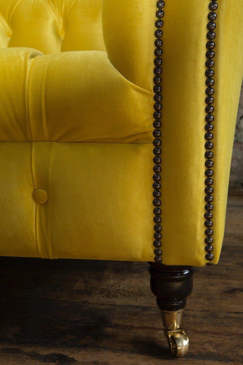 Chesterfield-Sofa JVmoebel Stoff Chesterfield Sitzer, Couch 3 Die Couchen Polster Rückenlehne Gelbe mit Knöpfen. Textil Sofa