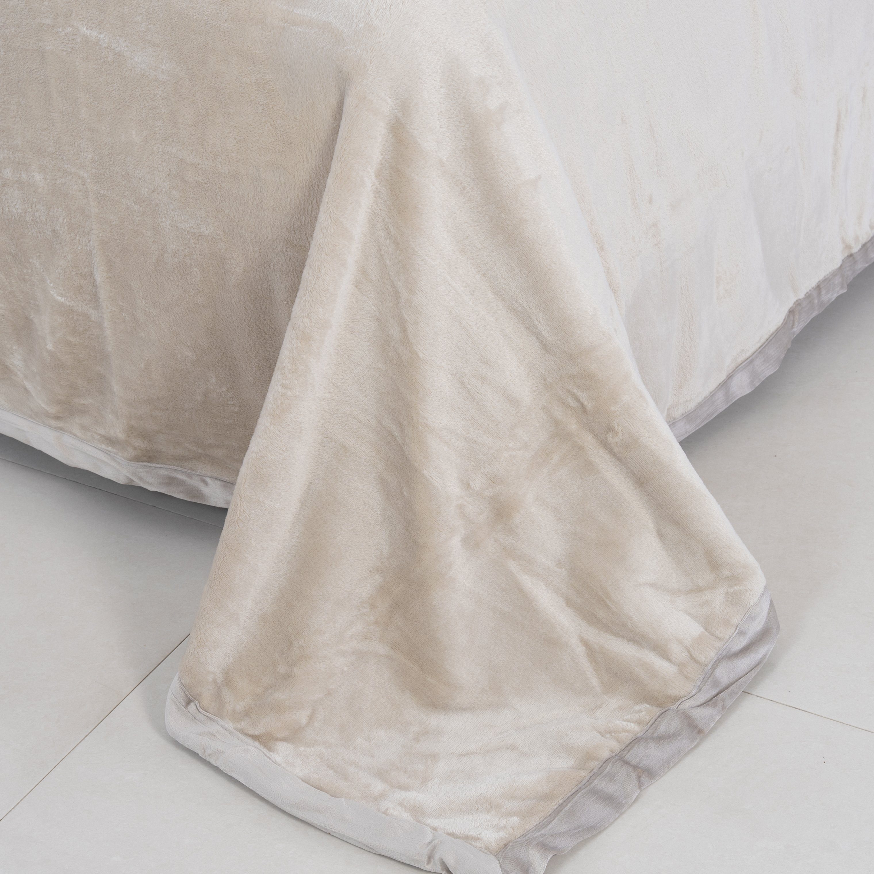 Wolldecke / 150x200cm / Kuscheldecke / Schlafdecke / Uni, Brilliant, Kuschelweich