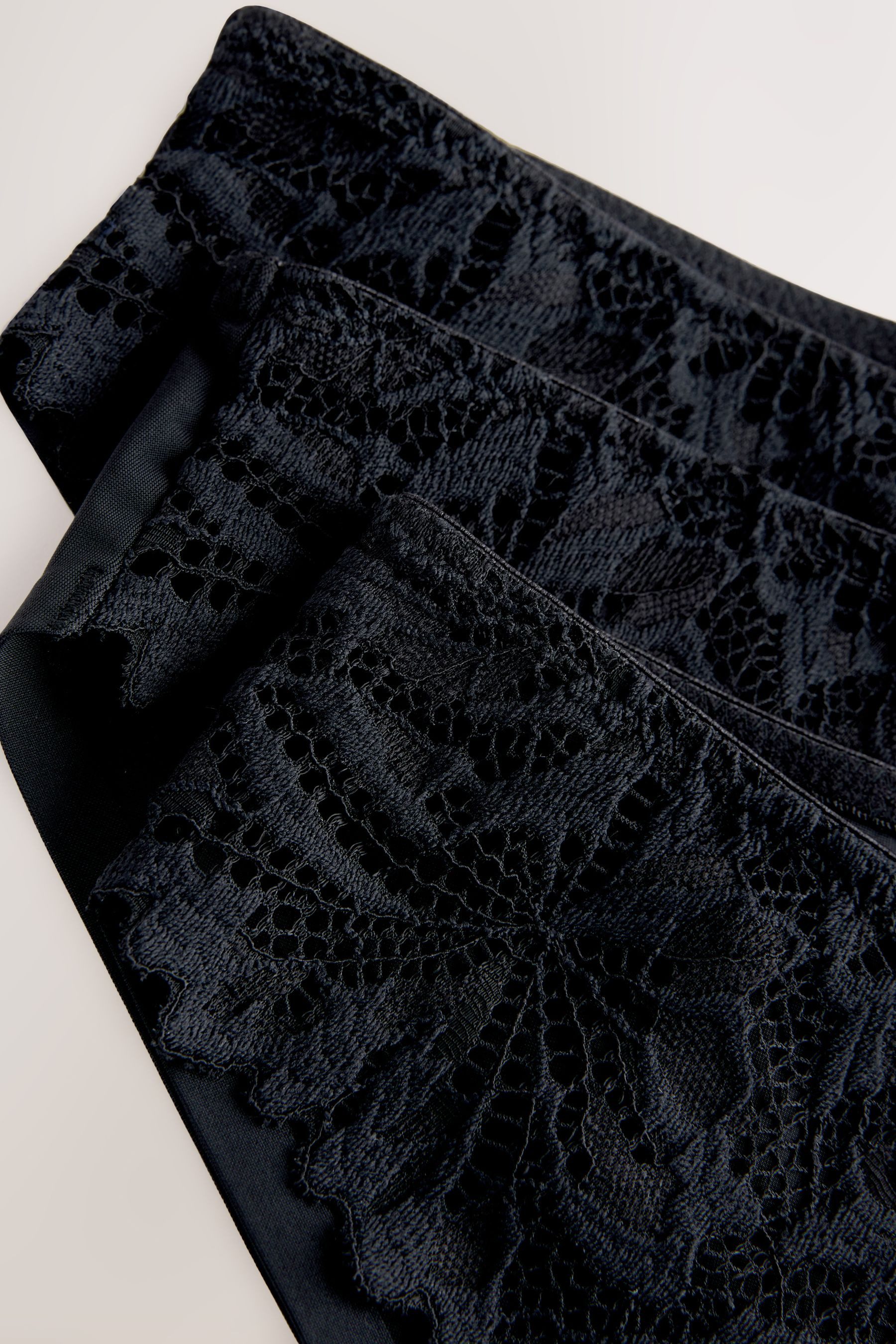 Next Brasilslip 3er-Pack Nahtfreie Slips mit Spitze, Brazilian (3-St)