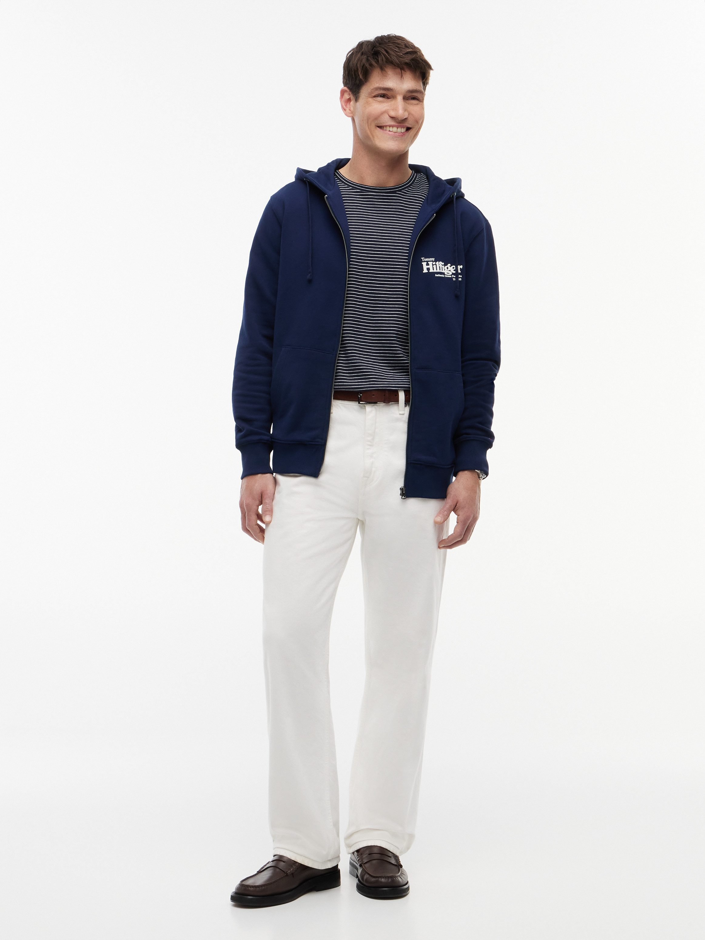Tommy Hilfiger Kapuzensweatjacke SMALL NAUTICAL GRAPHIC HDD aus Baumwolle, mit Label-Details – Bild 4 von 5