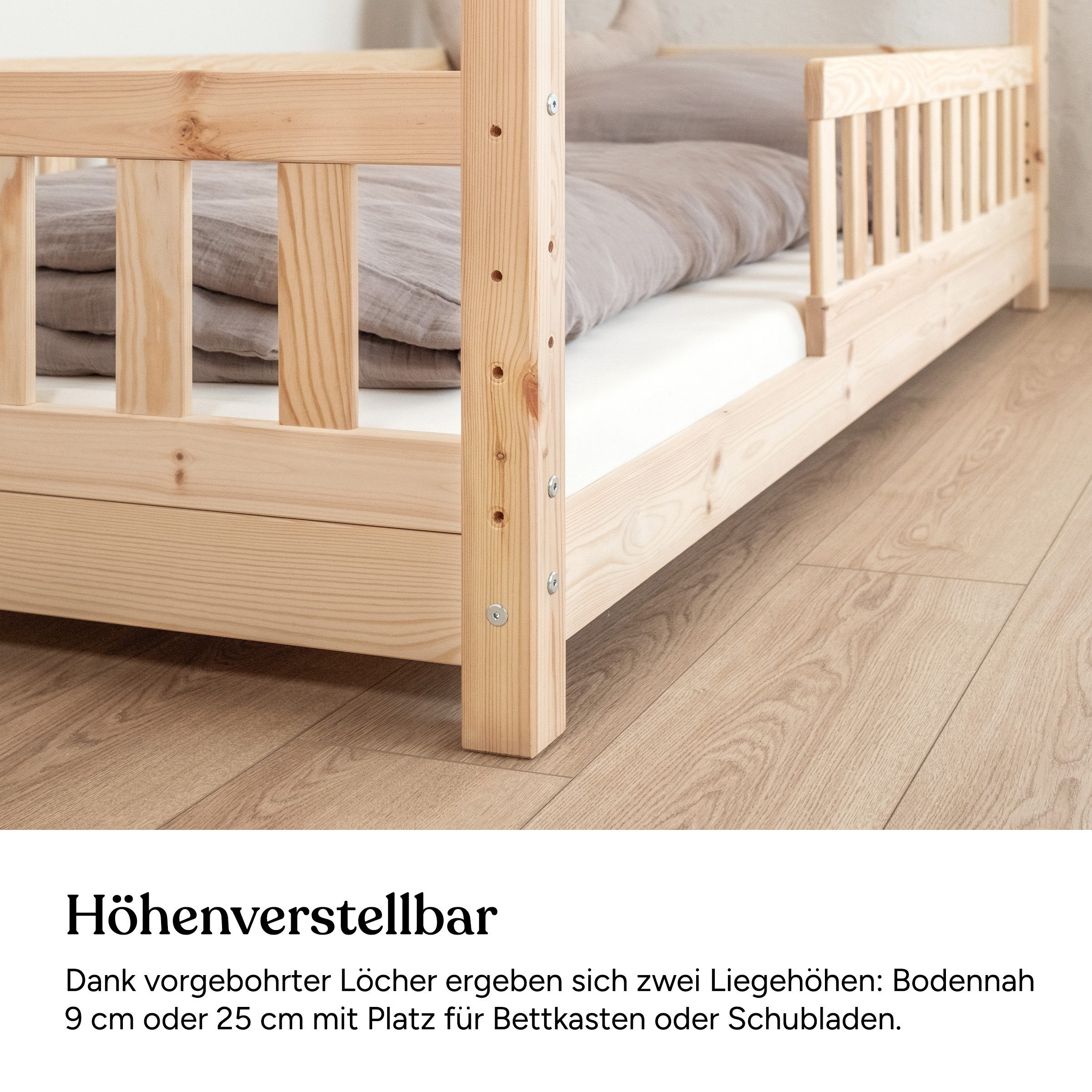 Ehrenkind Hausbett Lille aus massivem Kiefernholz inkl. Rausfallschutz und Rollrost (80 x 160 cm, Hausbett mit optionalem Stauraum), 2 in 1 Aufbau bodentief ode – Bild 5 von 5
