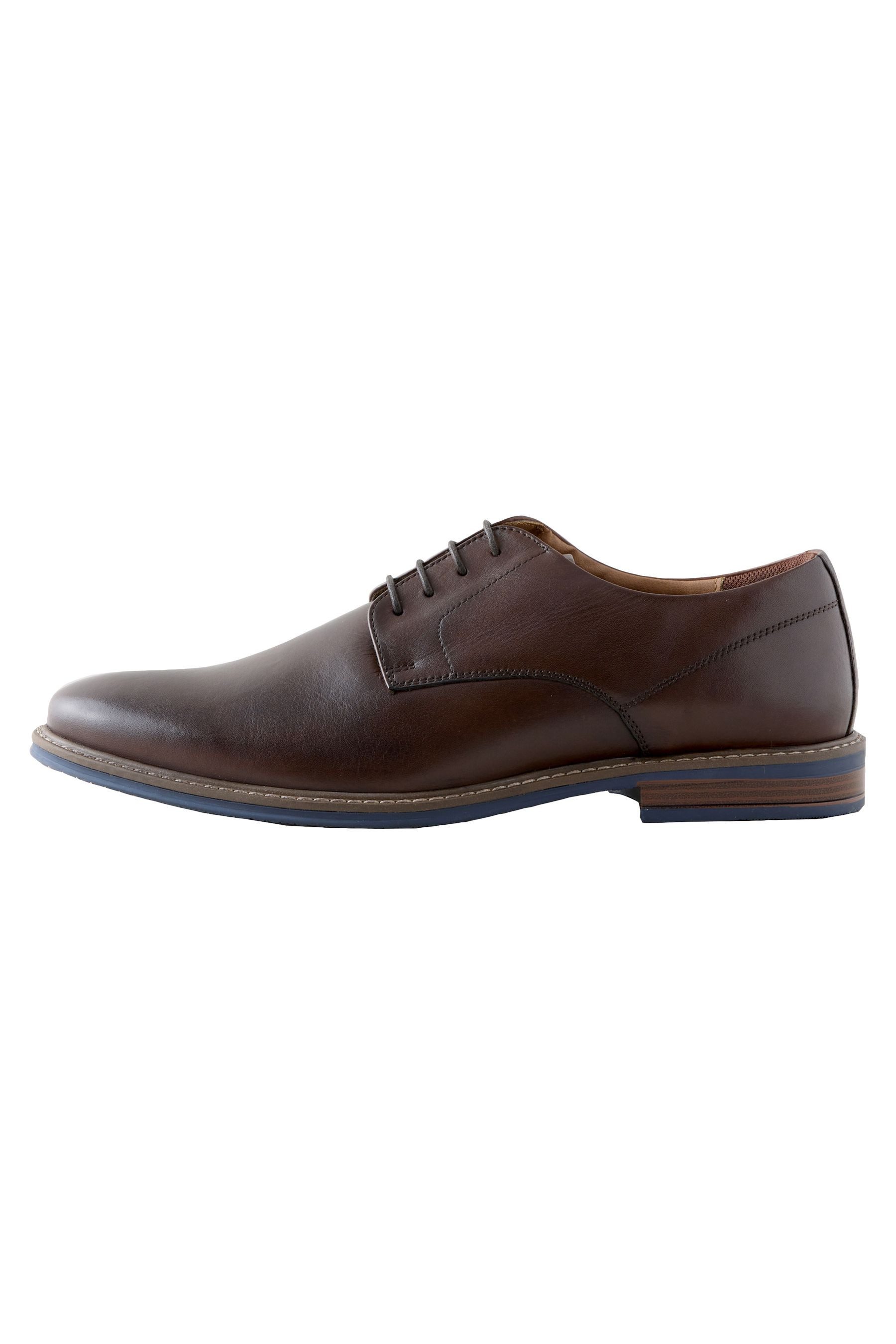 Derby-Schuhe mit Kontrastsohle Schnürschuh