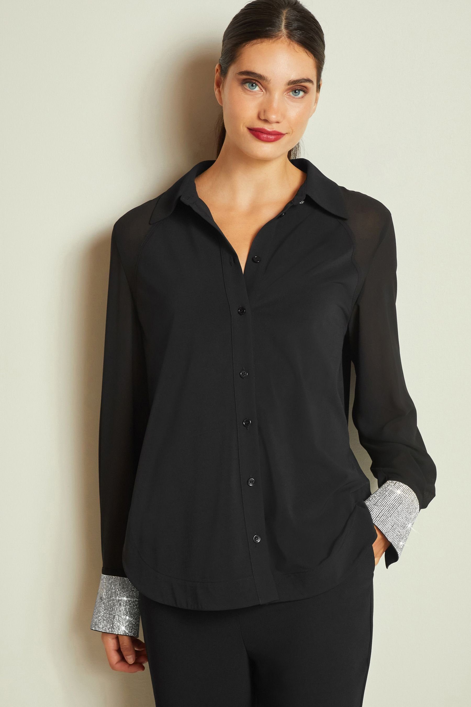 Langarmbluse Manschetten und (1-tlg) mit Button-up-Bluse Next Verzierung