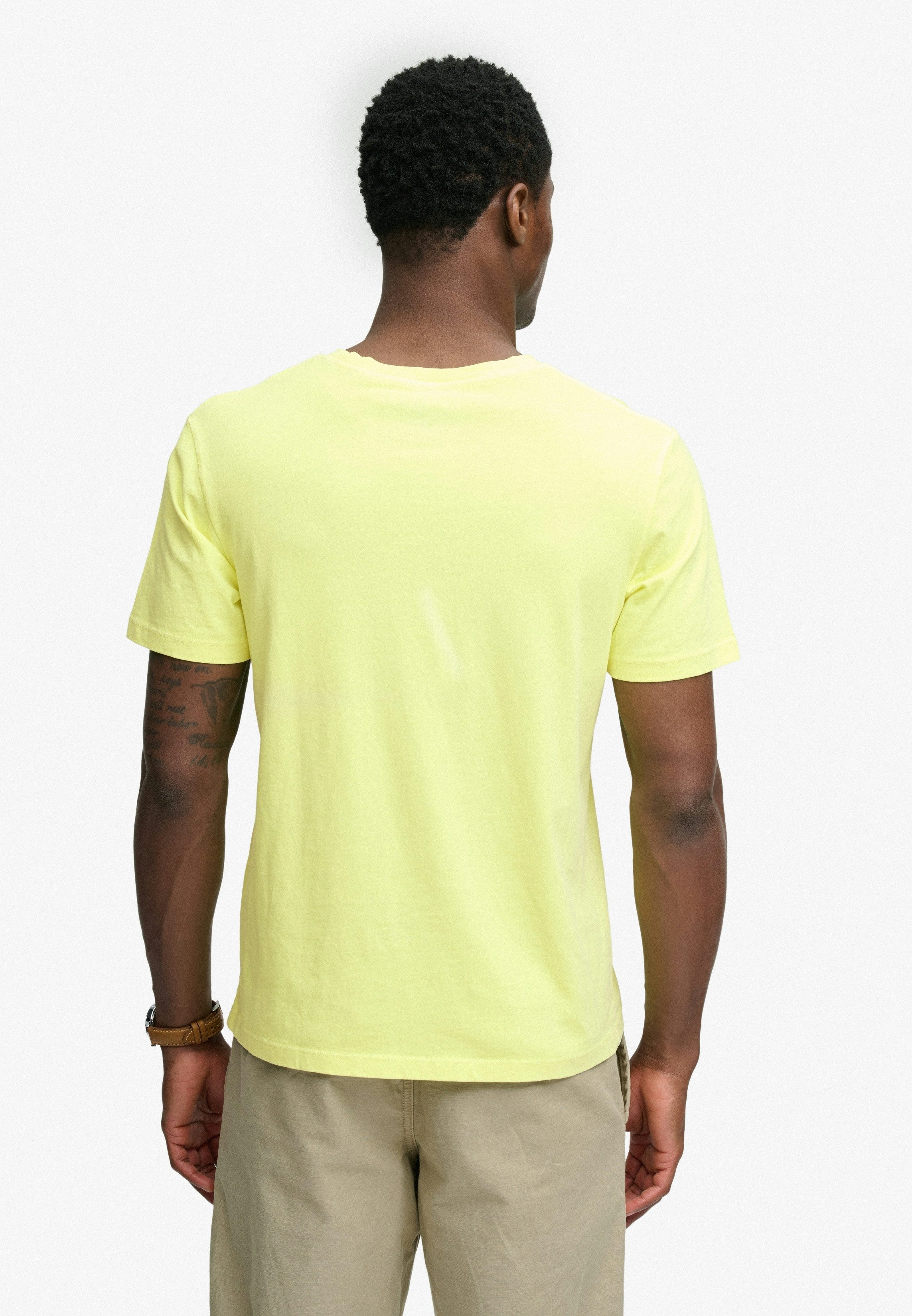 Superdry Rundhalsshirt CLASSIC ESSENTIAL NEON TEE Relaxed Fit, aus Baumwolle und Single Jersey, Kurzarm