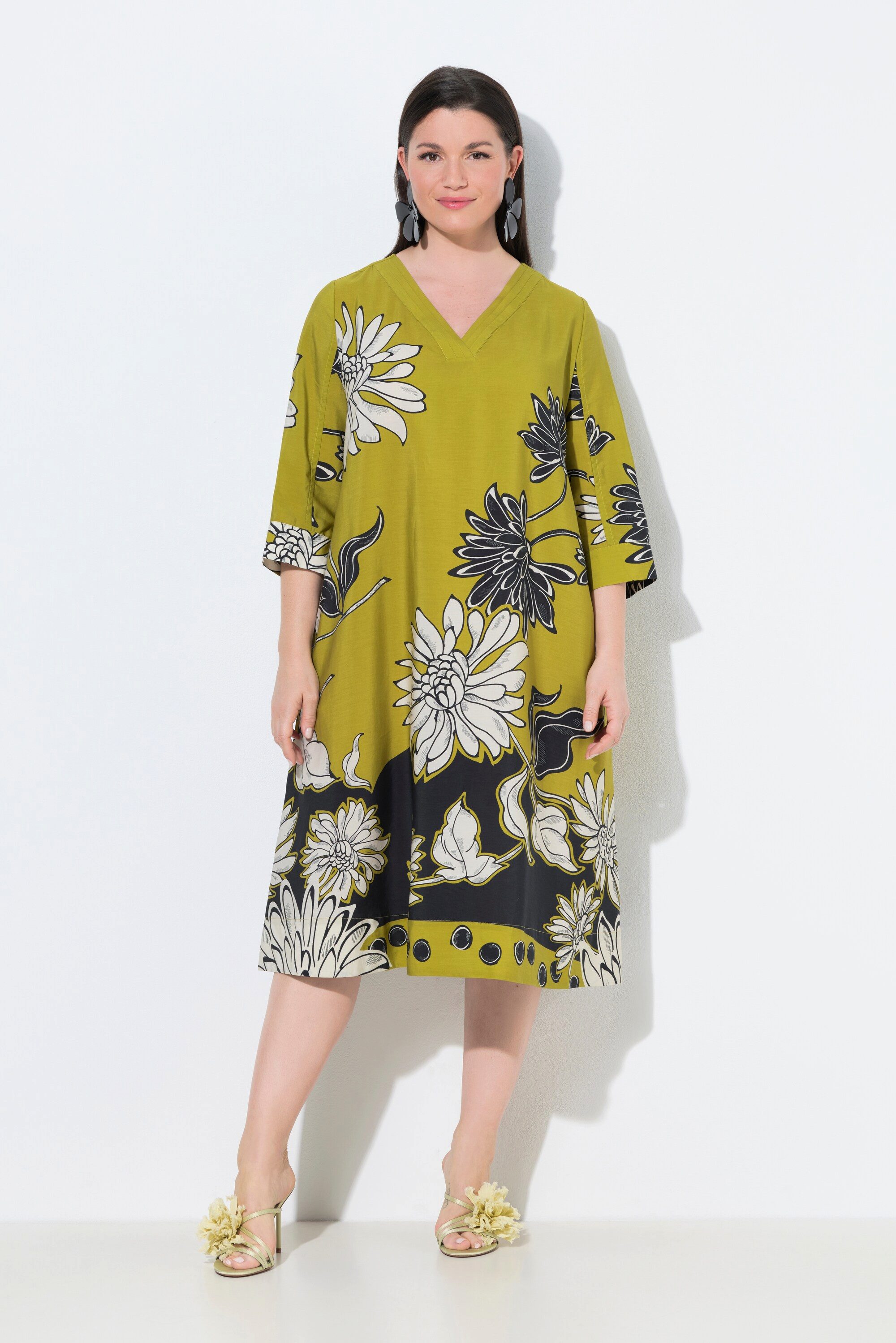 Ulla Popken Maxikleid Lyocell-Midikleid Blüten V-Ausschnitt 3/4-Arm günstig online kaufen