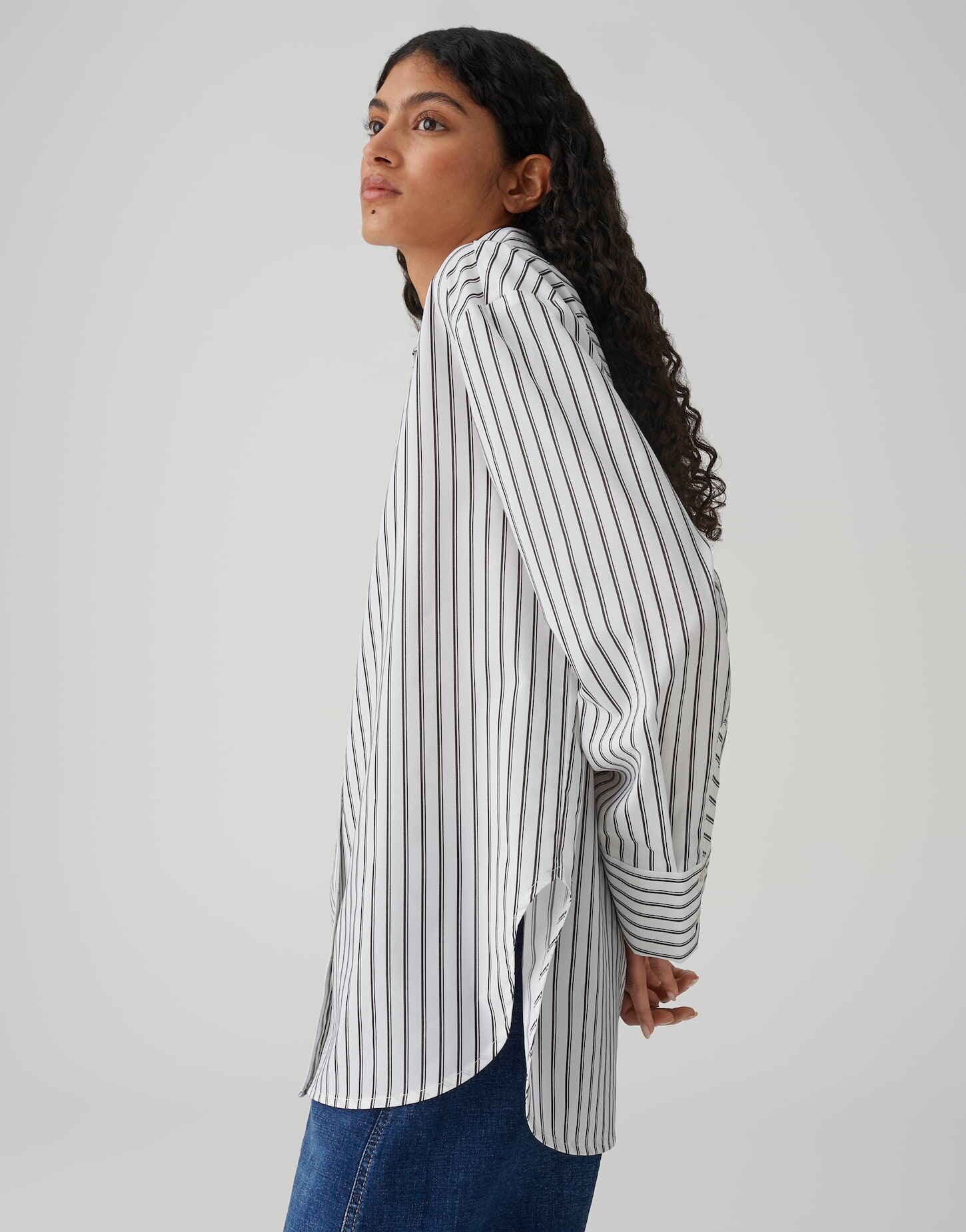 OPUS Langarmbluse FAPO aus nachhaltigem Tencel™ Mix Weite Passform, gerader Schnitt, Hemdblusenkragen