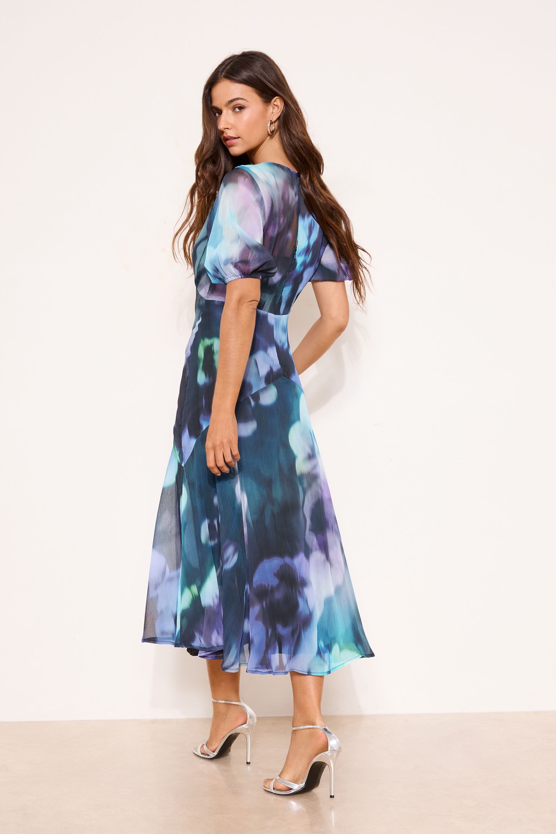 LIPSY Midikleid Lipsy Midikleid mit Blumen-Print und Mesh, Regular (1-tlg) günstig online kaufen