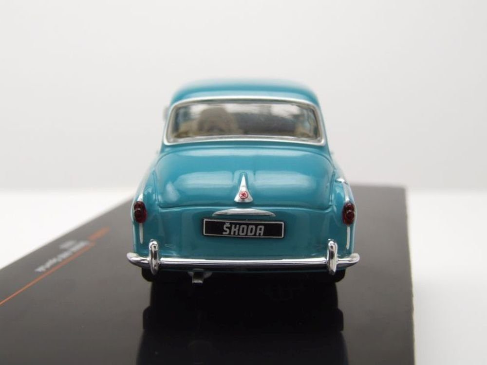 ixo Models Modellauto Skoda 440 Spartak 1955 blau, Maßstab 1:43