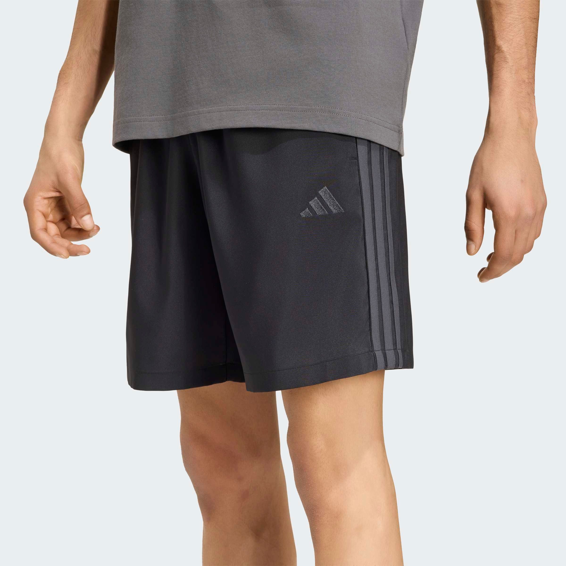 adidas Sportswear Shorts ESSENTIALS 3-STREIFEN CHELSEA LITE, GEWEBT