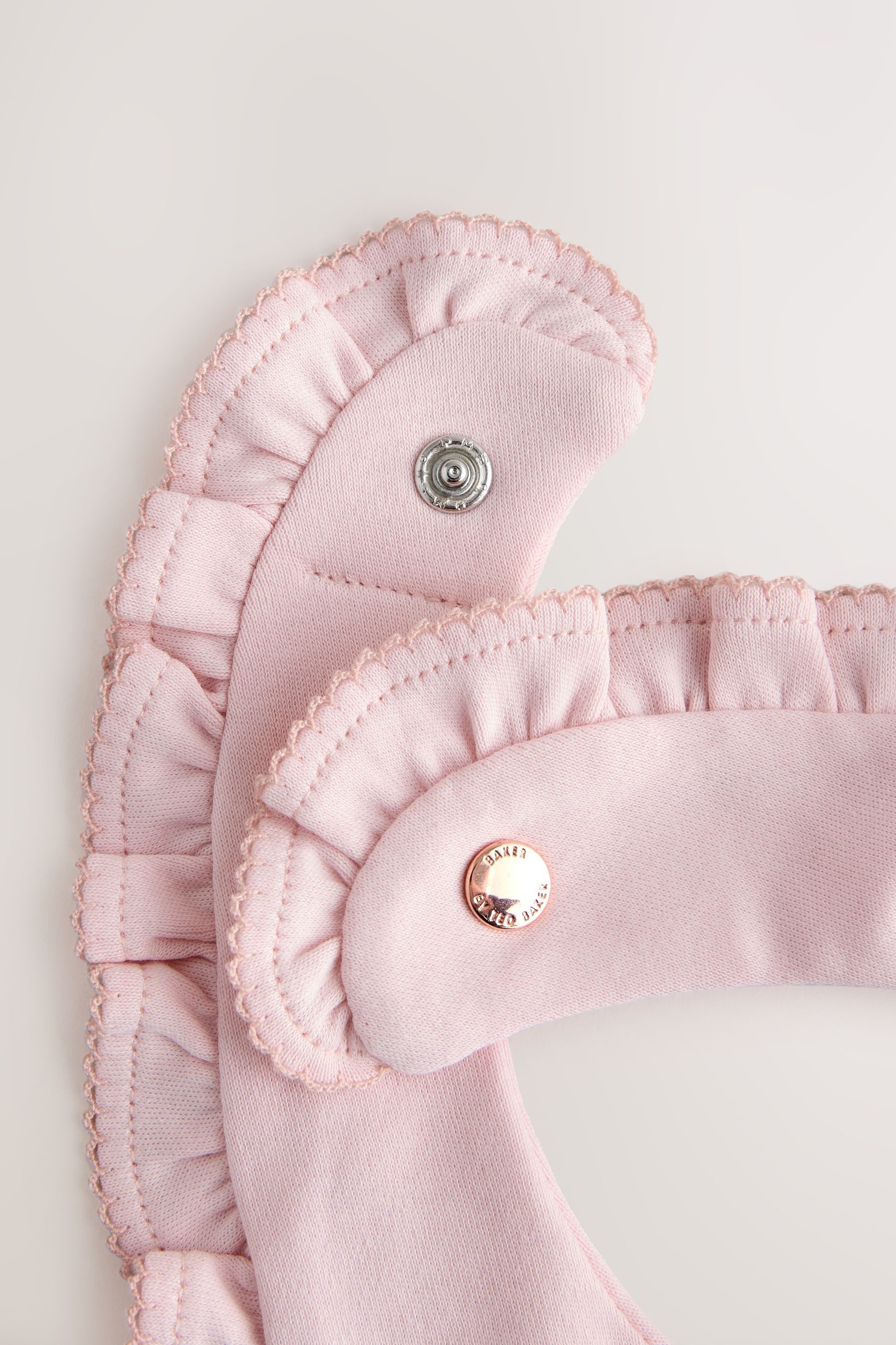 Baker by Ted Baker Lätzchen Baker by Ted Baker Layette-Lätzchen, 2er-Pack, (2-St)