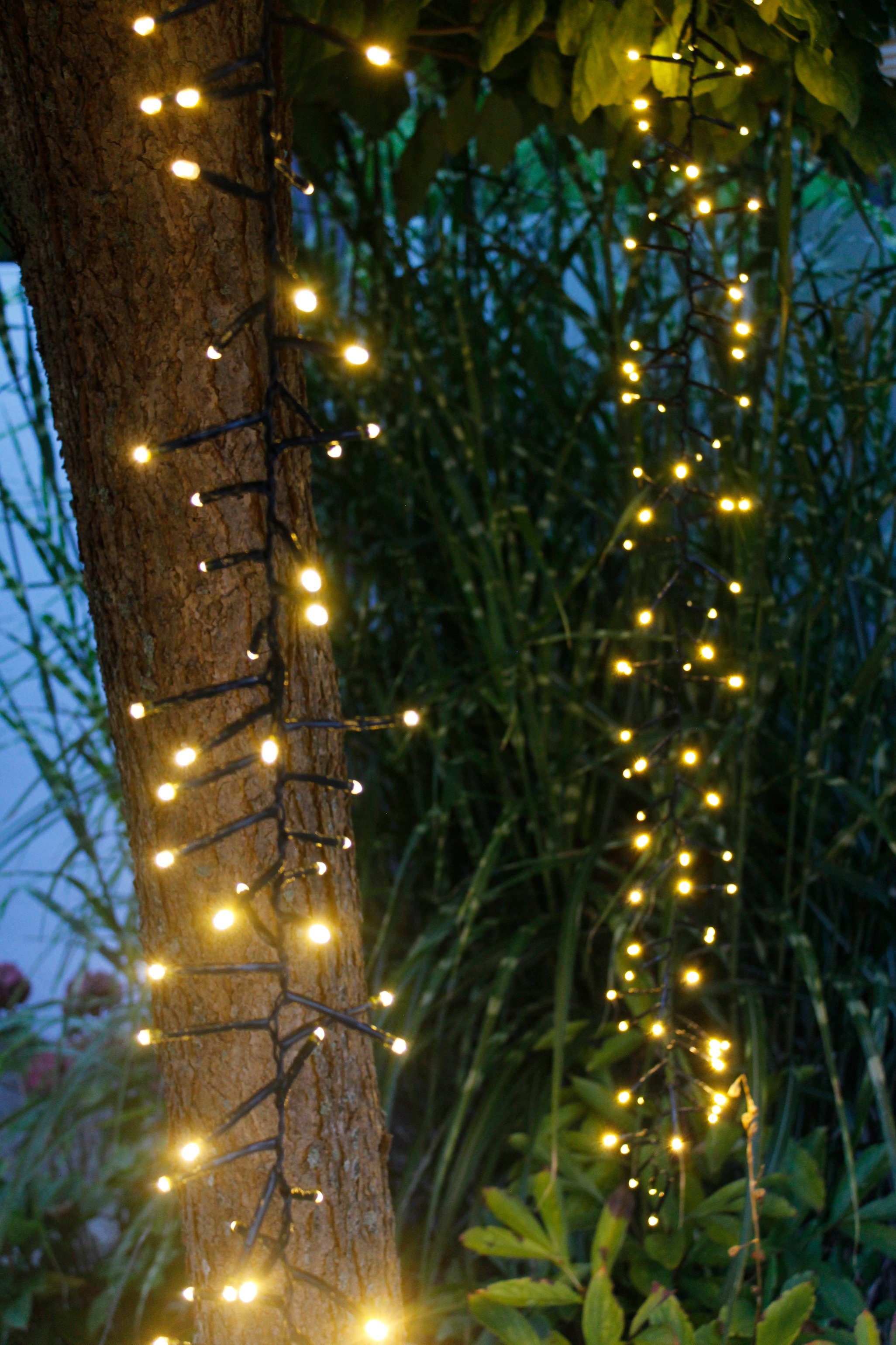 Arnusa LED-Lichterkette Moderne Cluster Eisregen Optik Snowfall Timer, Beleuchtung Wasserfall Lichterkette Cascade hängend Baum