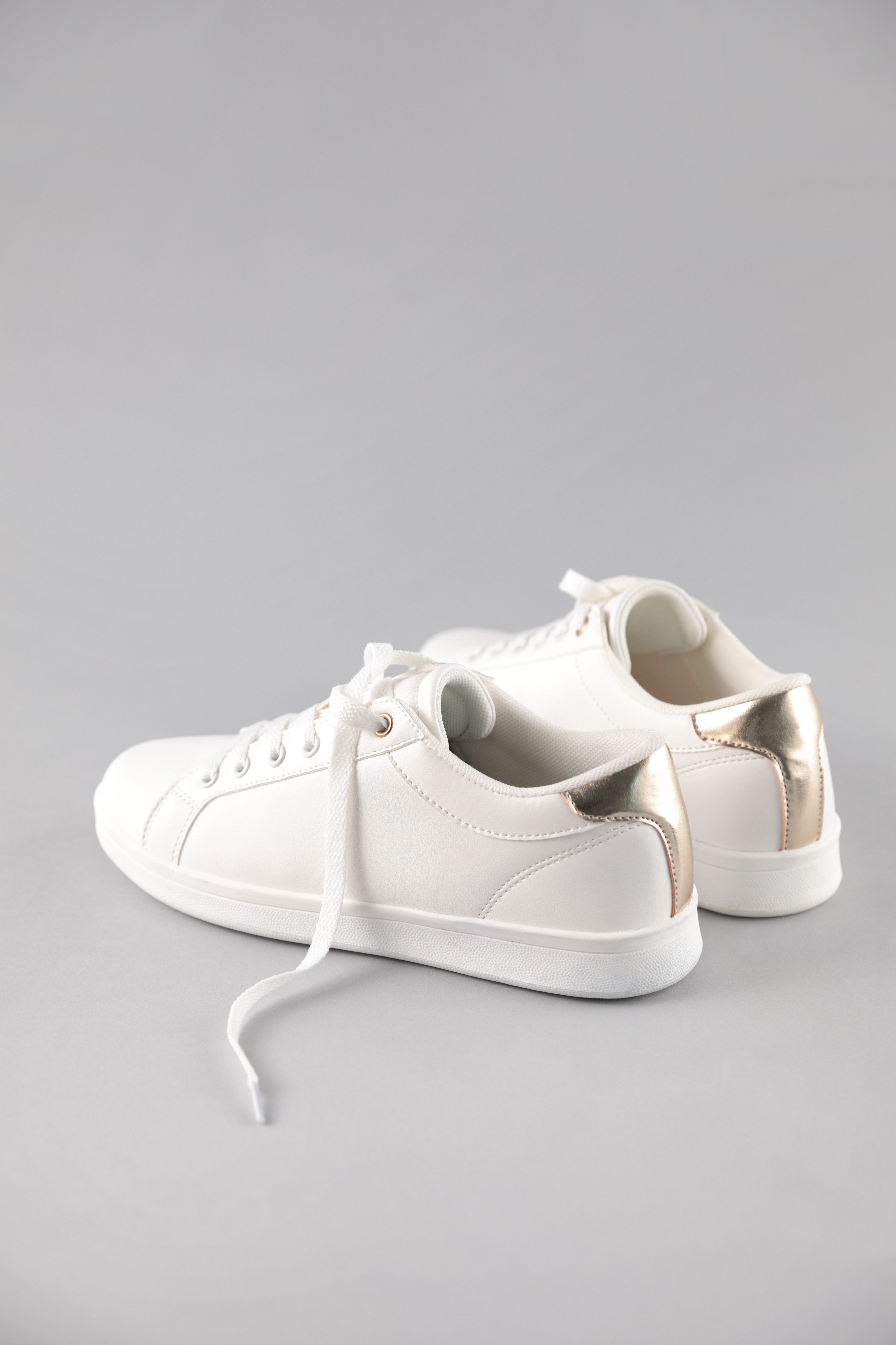 Sneaker