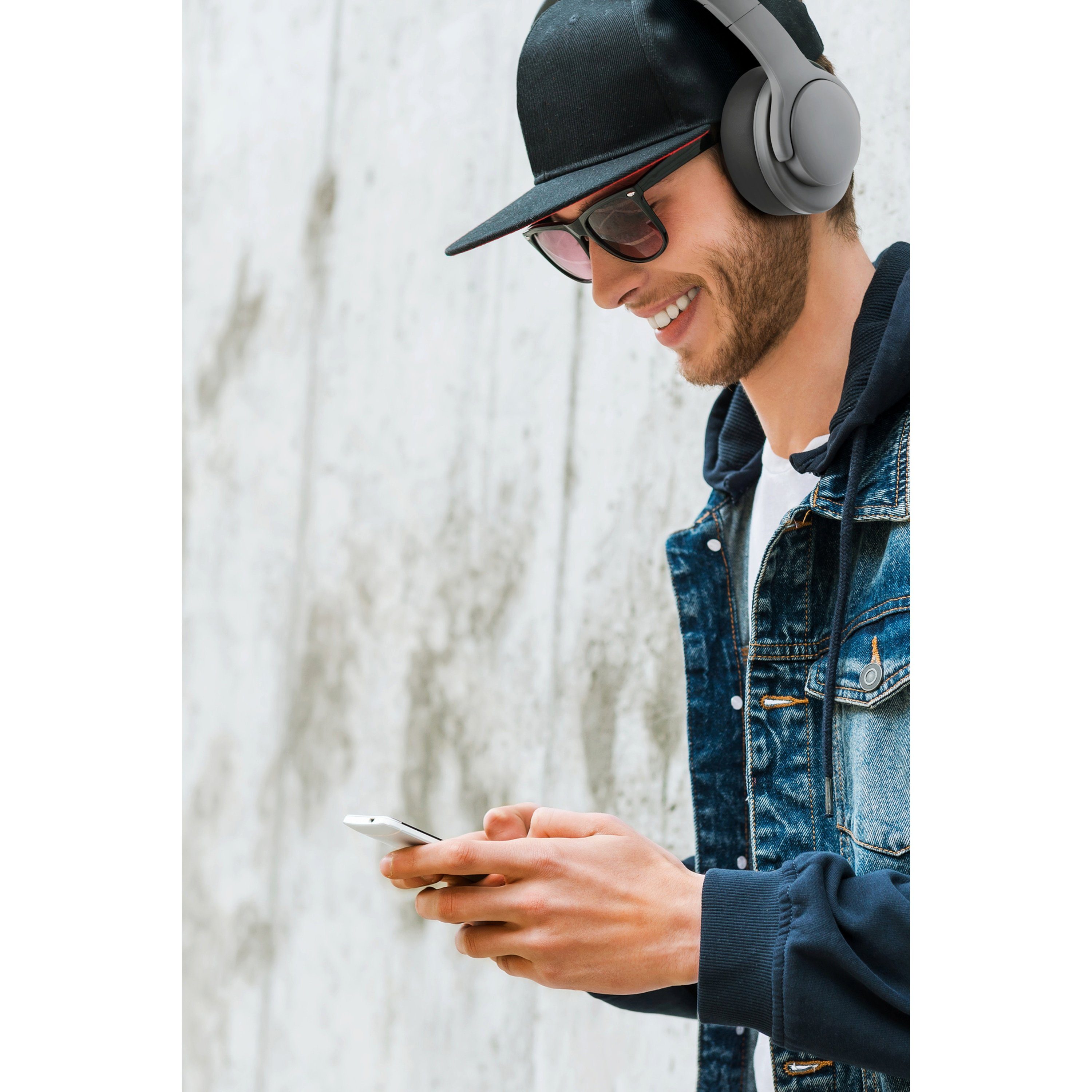 Medion® Over-Ear-Kopfhörer (Abnehmbares Kabel, AUX-Eingang, Kopfhörer, Aufladbare Integrierte Design, Lautstärkeregelung, Akku, Mikrofon, Tragbar, Klappbares Akku, Switch, Integriertes Drahtlos, On/Off Bluetooth, MD43661)