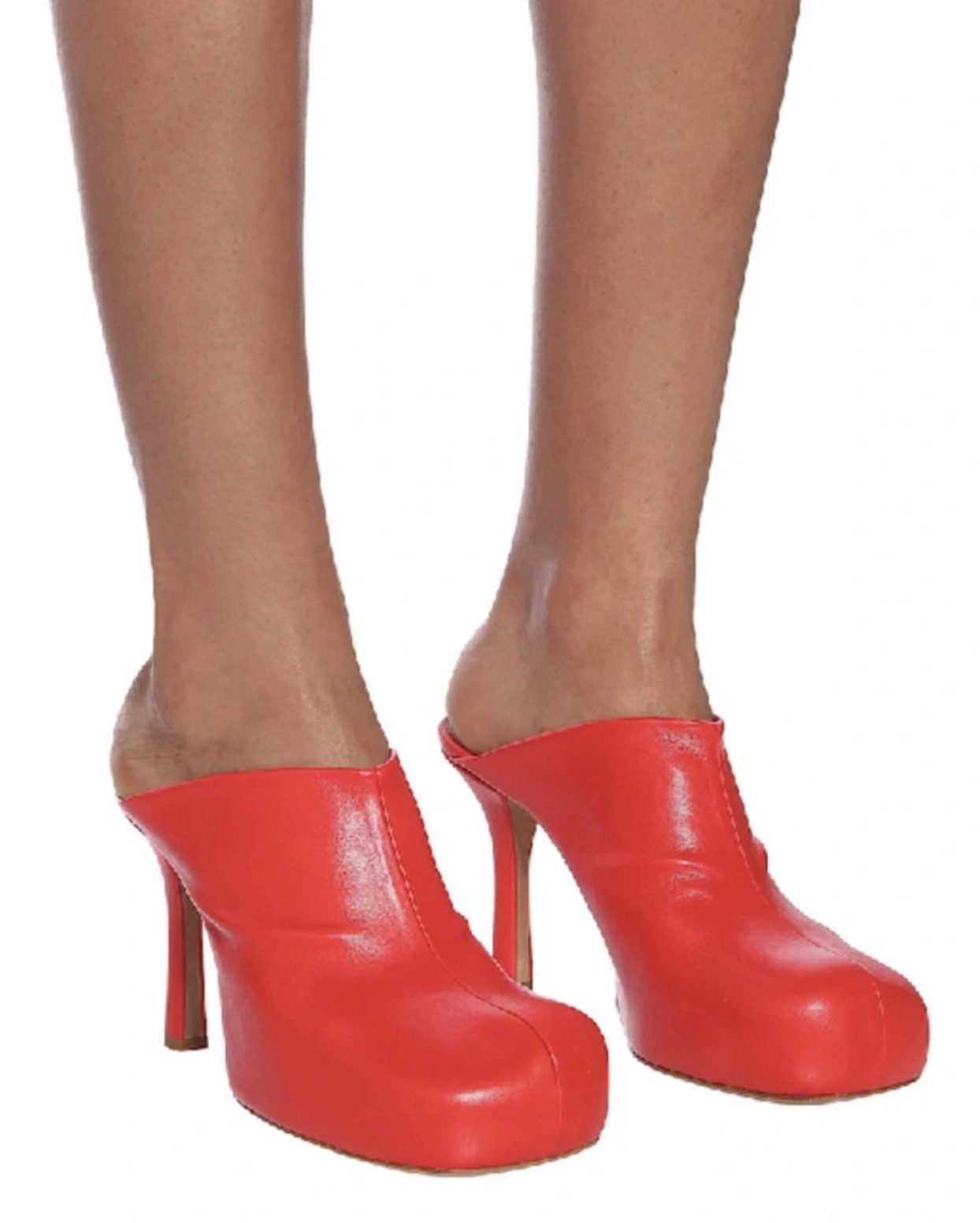 BOTTEGA VENETA Bv Bold Dot Heels Pumps Schuhe Mules traditionelles italienisches Handwerk mit moderner Formsprache