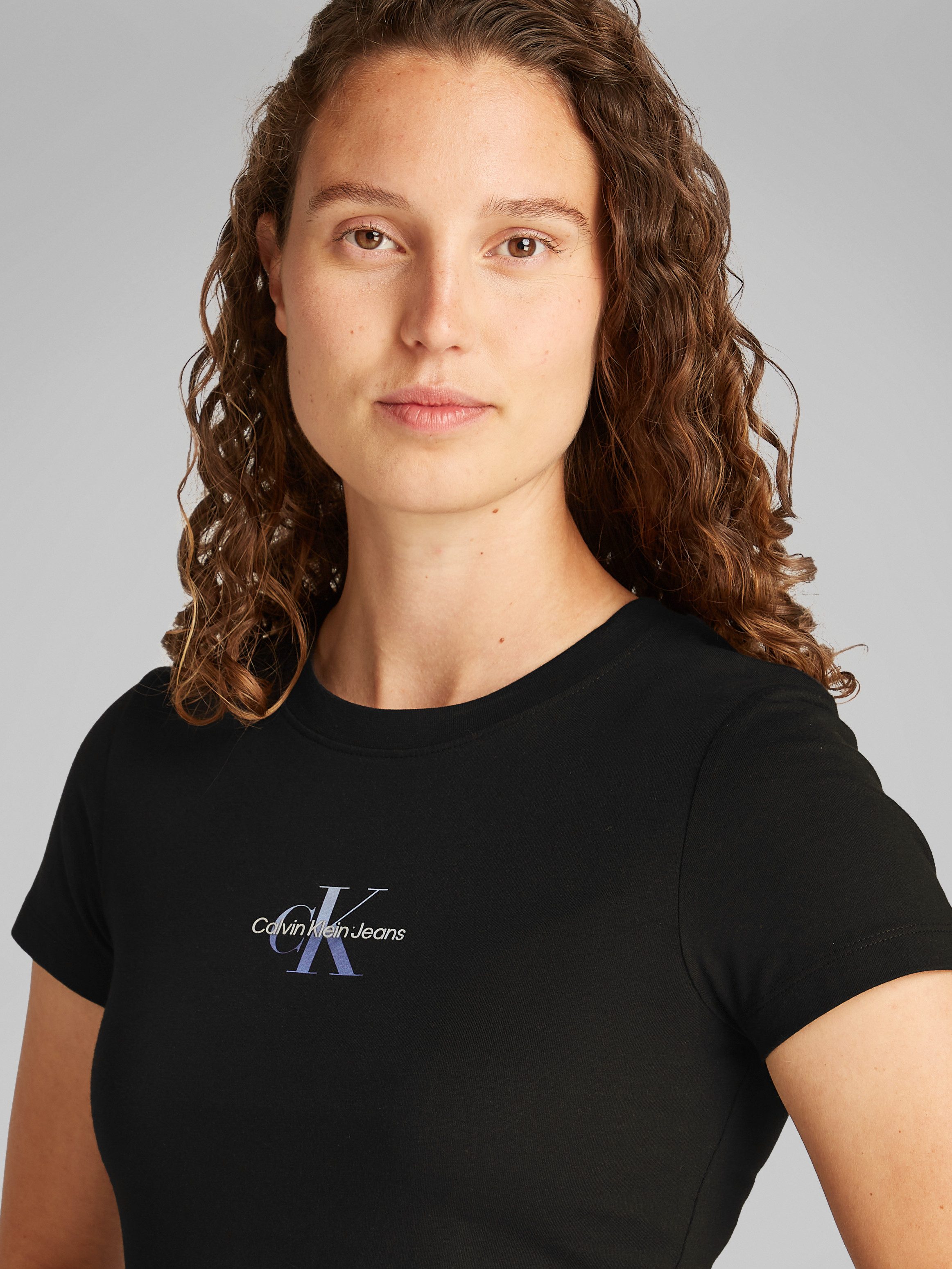 Calvin Klein Jeans T-Shirt GRADIENT MONOLOGO SLIM TEE mit Logodruck günstig online kaufen