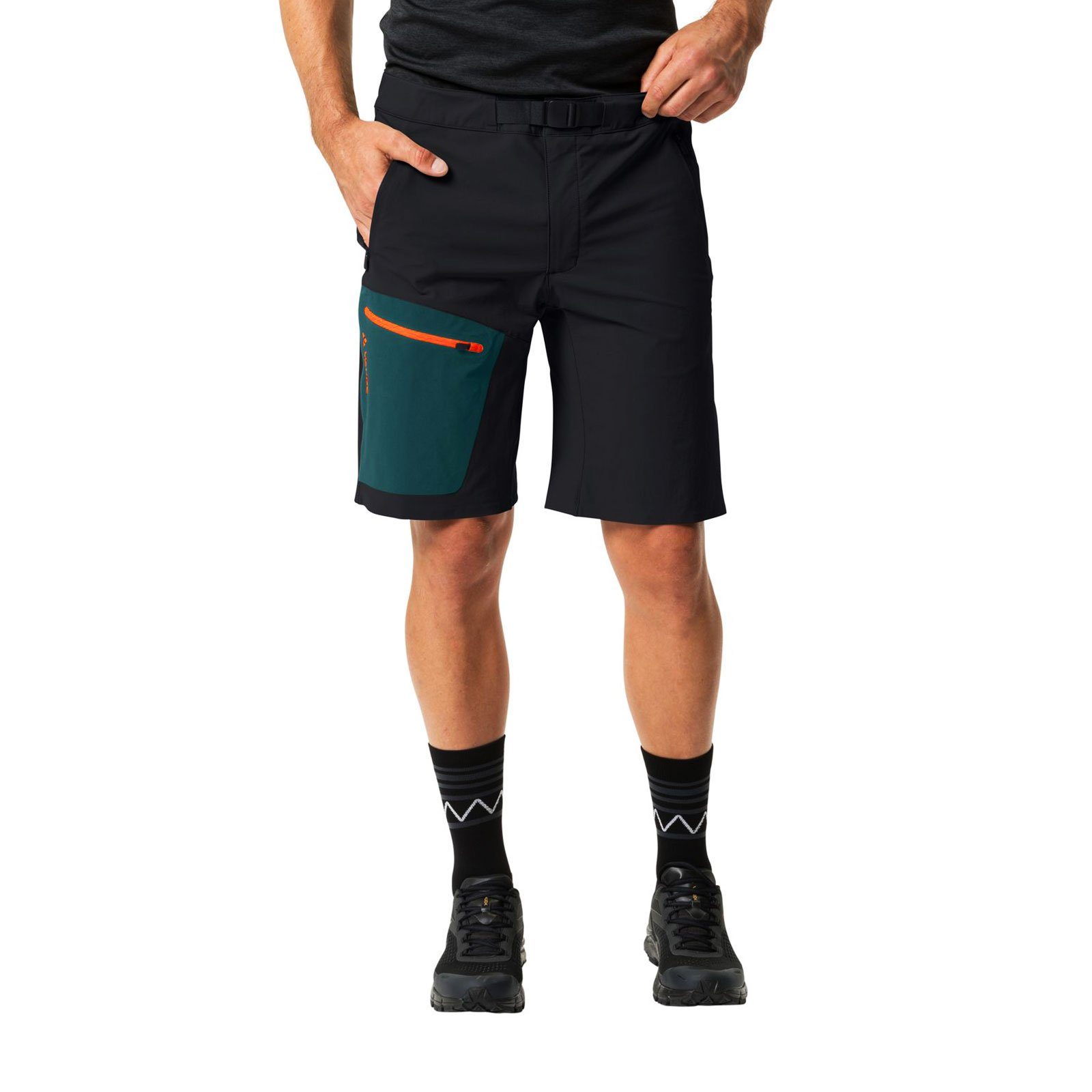 Shorts mit 022 green VAUDE Shorts / Badile Taschen black