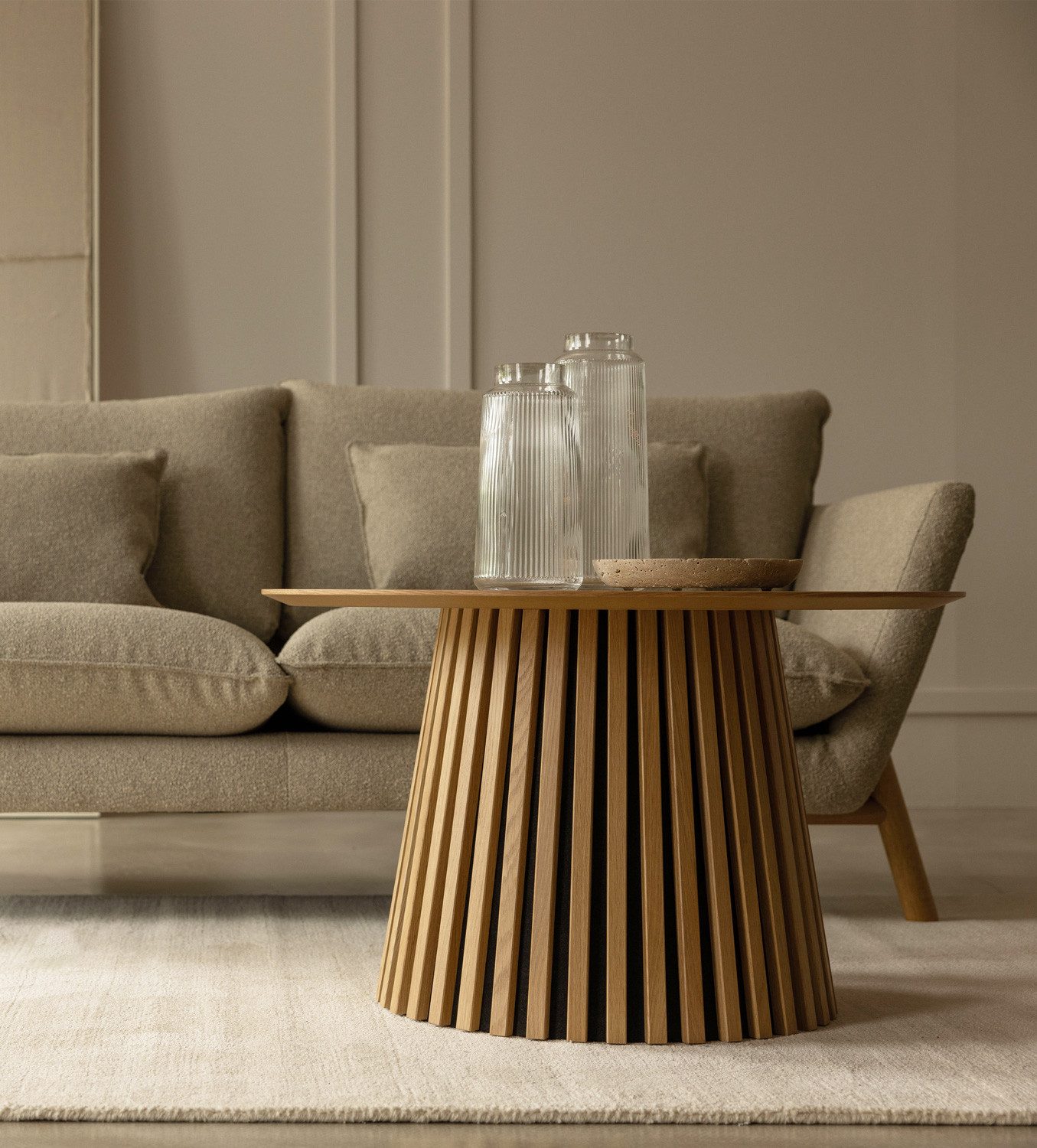 faee Couchtisch Lagom, rund, aus massiver Weißeiche, Gestell mit Lamellenst günstig online kaufen