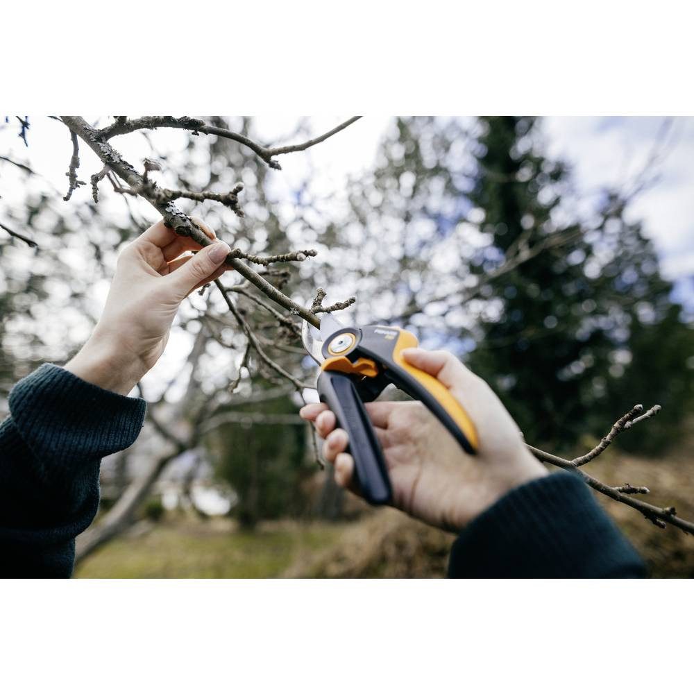 Thumbnail - Fiskars Gartenschere X-series™ M Bypass-Gartenschere P921