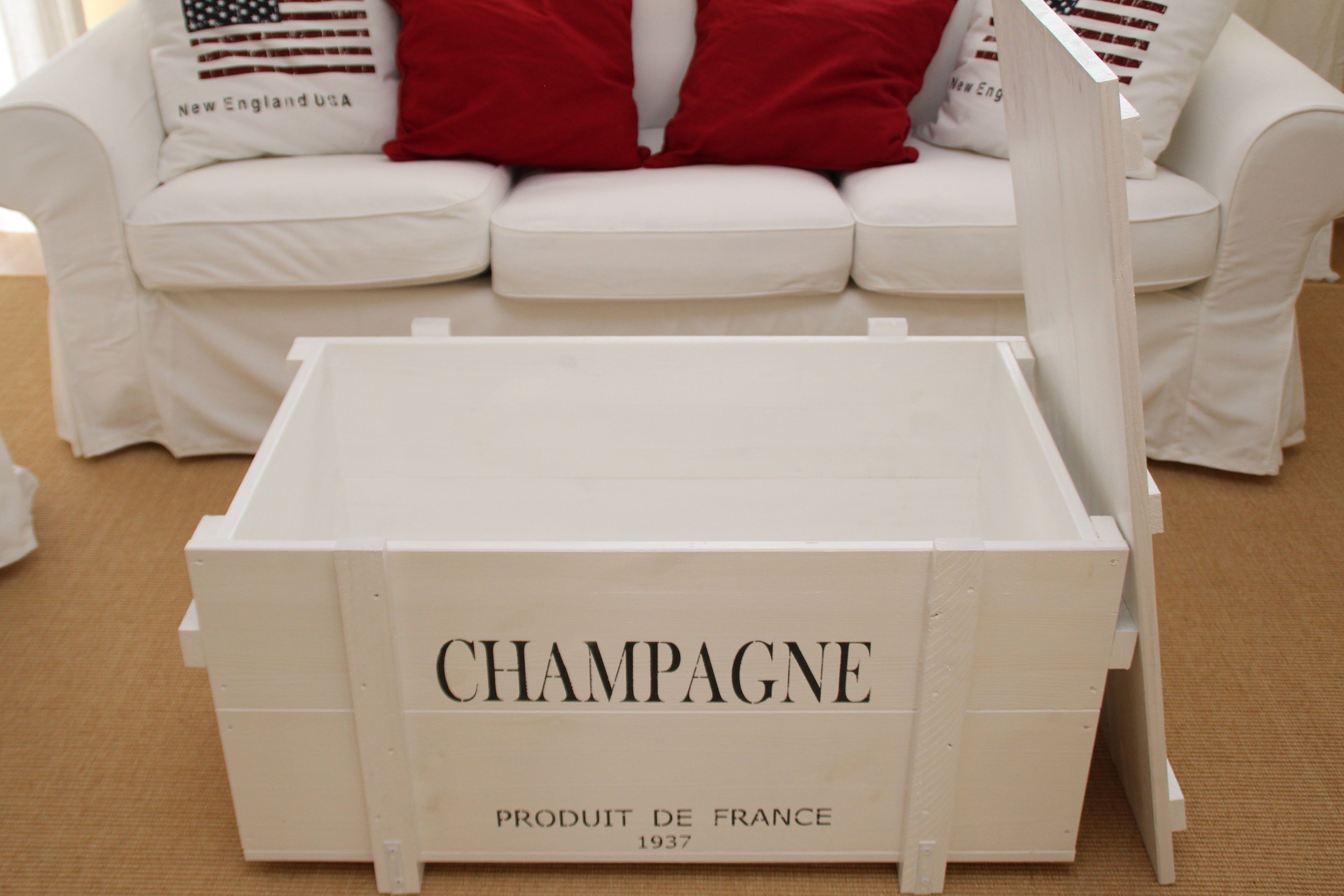 Uncle Joe´s Truhentisch Verarbeitung hochwertiger mit Champagne