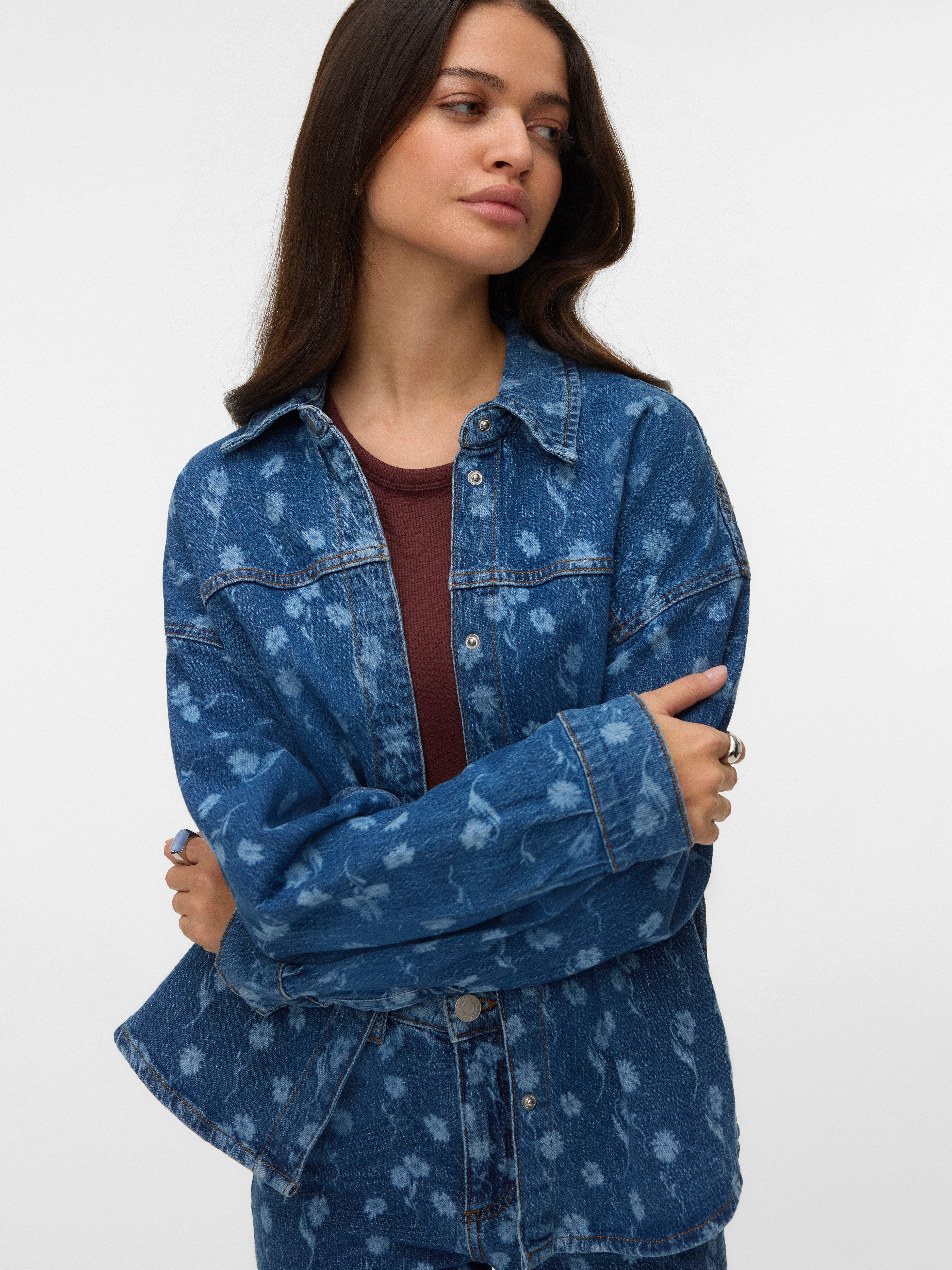 Vero Moda Jeansbluse VMHAYDEN LS FLOWER DENIM SHIRT RA380 mit Blumenmuster günstig online kaufen