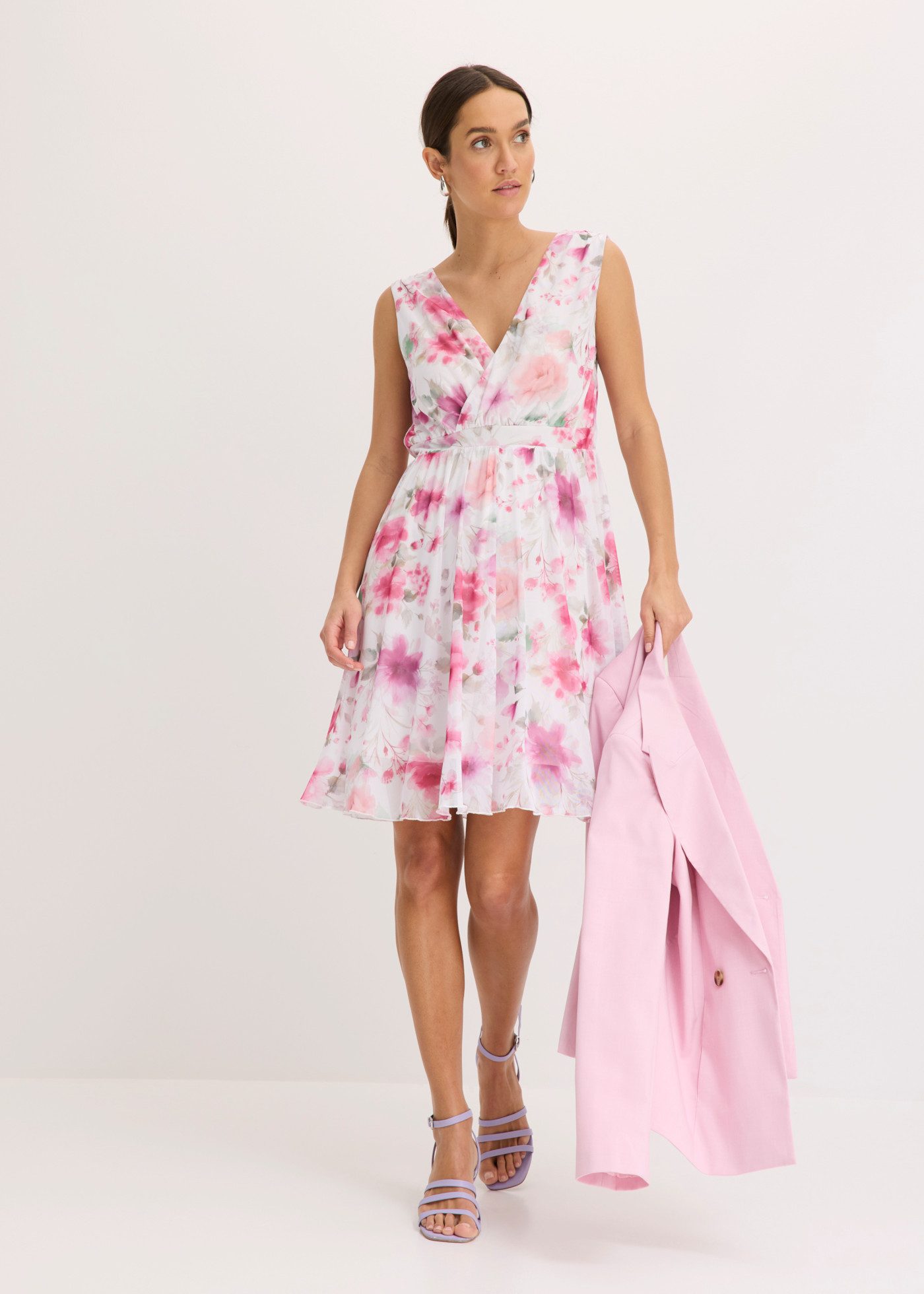 bonprix Minikleid in Wickeloptik, aus Polyester und Elasthan, ausgestellte Passform – Bild 5 von 5