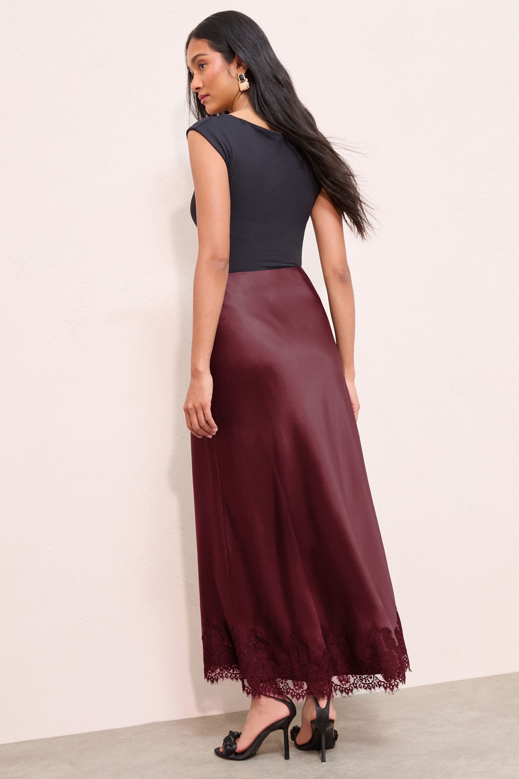 Friends Like These Maxirock Friends Like These X Lucy Mecklenburgh Rock, Re günstig online kaufen