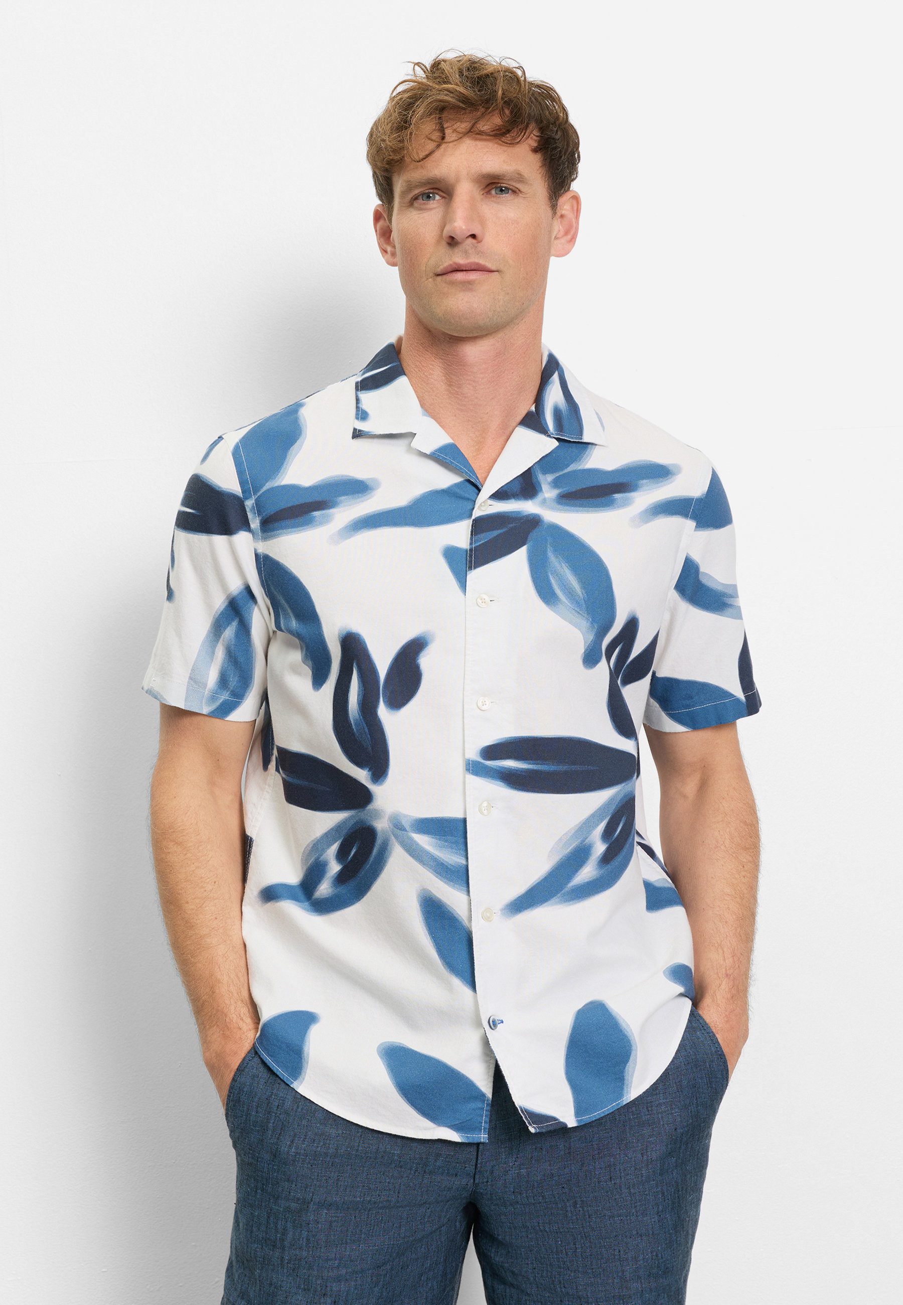 OLYMP Kurzarmhemd OLYMP Casual, Regular Fit, Reverskragen