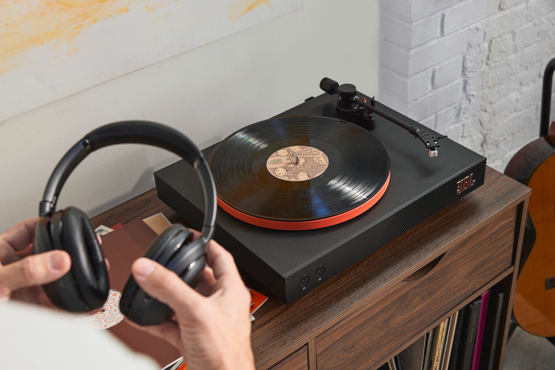 Spinner JBL mit Bluetooth Turntable Plattenspieler Bluetooth Bluetooth, Schwarz aptX 5.2 (Riemenantrieb, HD)