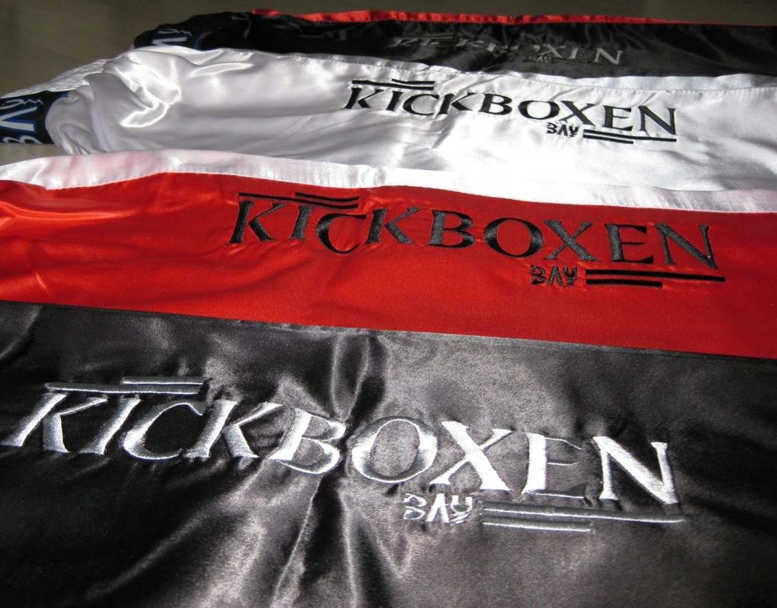 Hose Kinder Short rot Sporthose Kickboxhose Erwachsene BAY-Sports Kampfsport Kampfsporthose Stick und Kickboxen schwarz