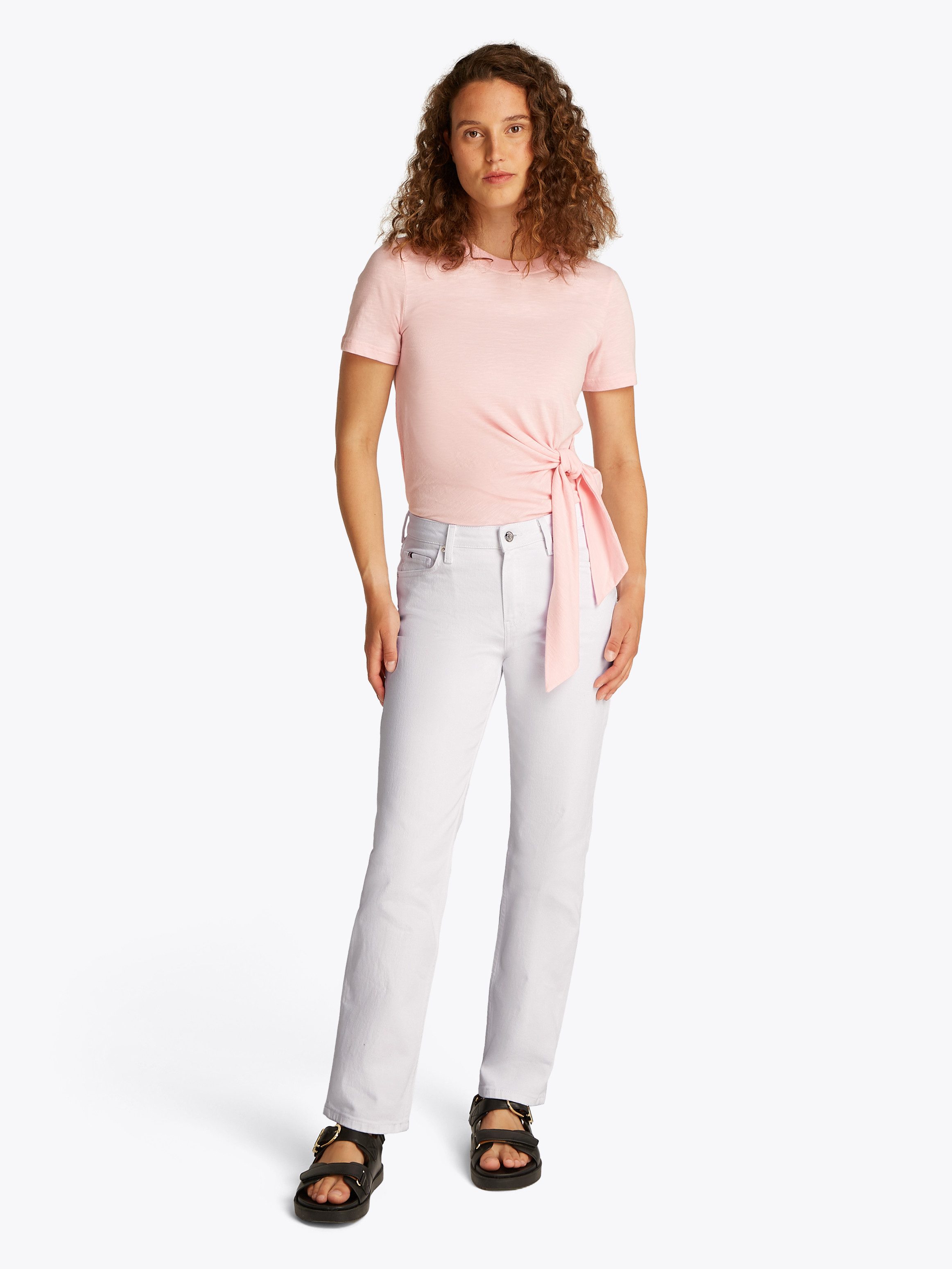 Tommy Hilfiger Straight-Jeans CLASSIC STRAIGHT RW mit Logo-Badge, in Knöchellänge