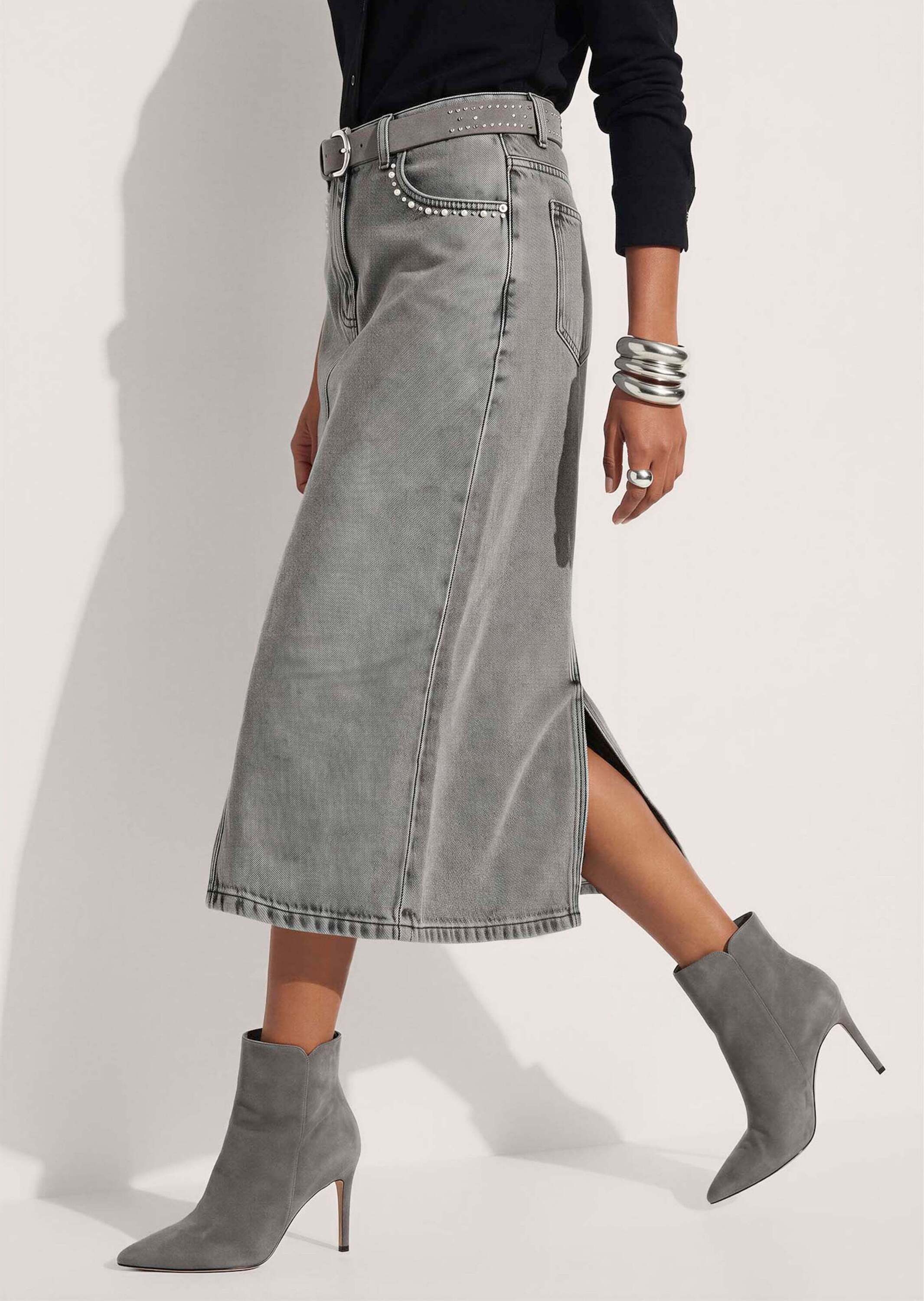 MADELEINE Maxirock Jeansrock mit verzierten Taschen 5-Pocket-Style mit M-Logo-Knopf, Nieten & Gehschlitz
